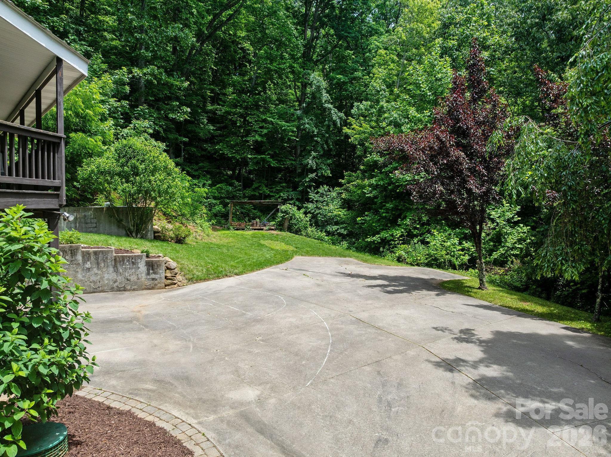 174 deep woods Trail — Canton
