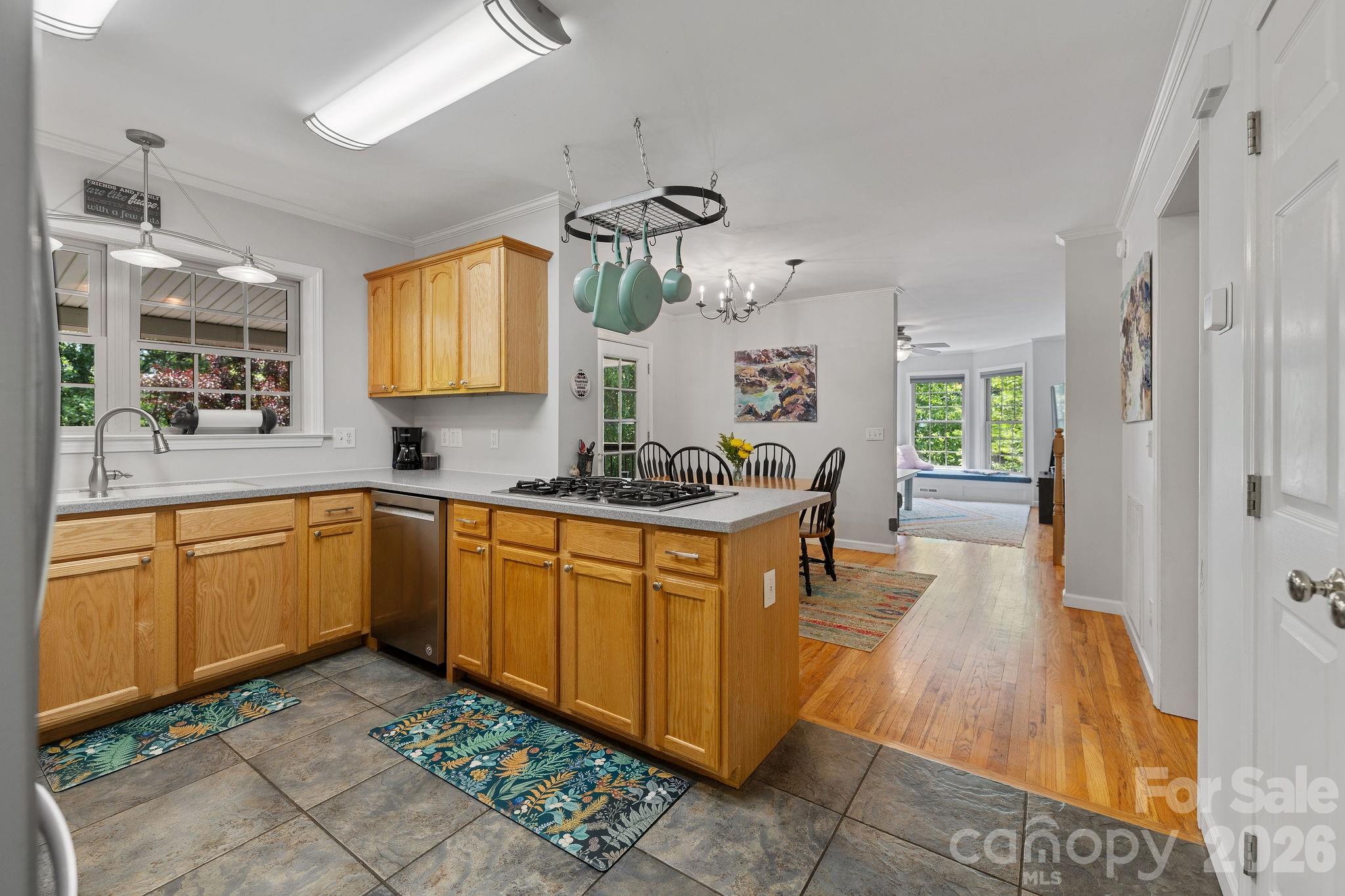 174 deep woods Trail — Canton