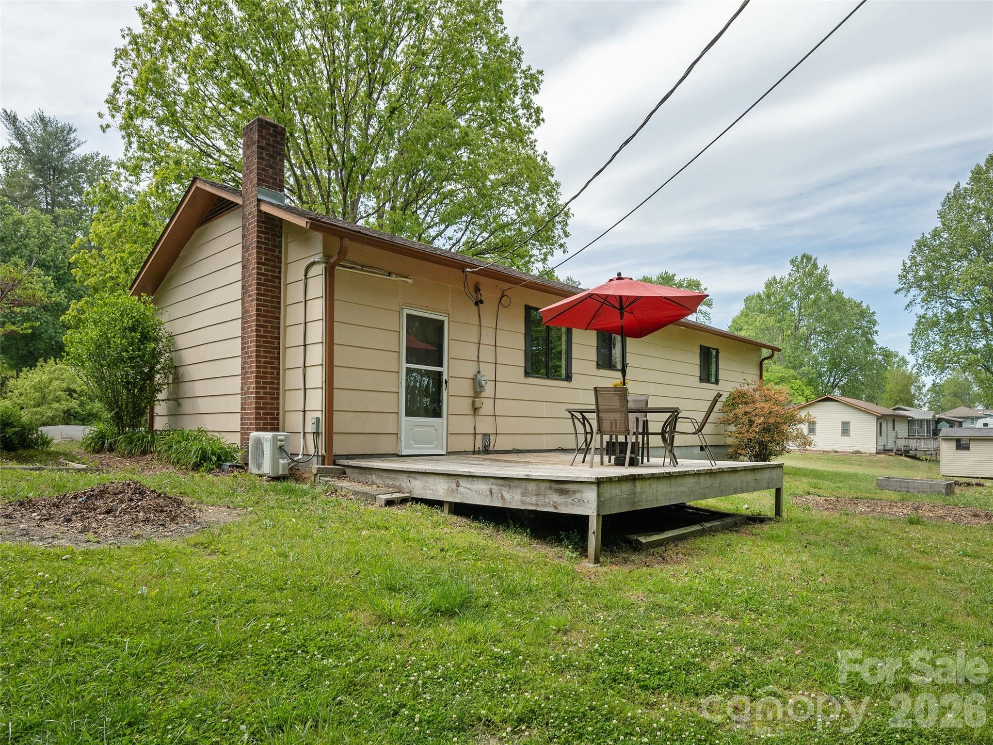 126 Upward Acres Street — East Flat Rock