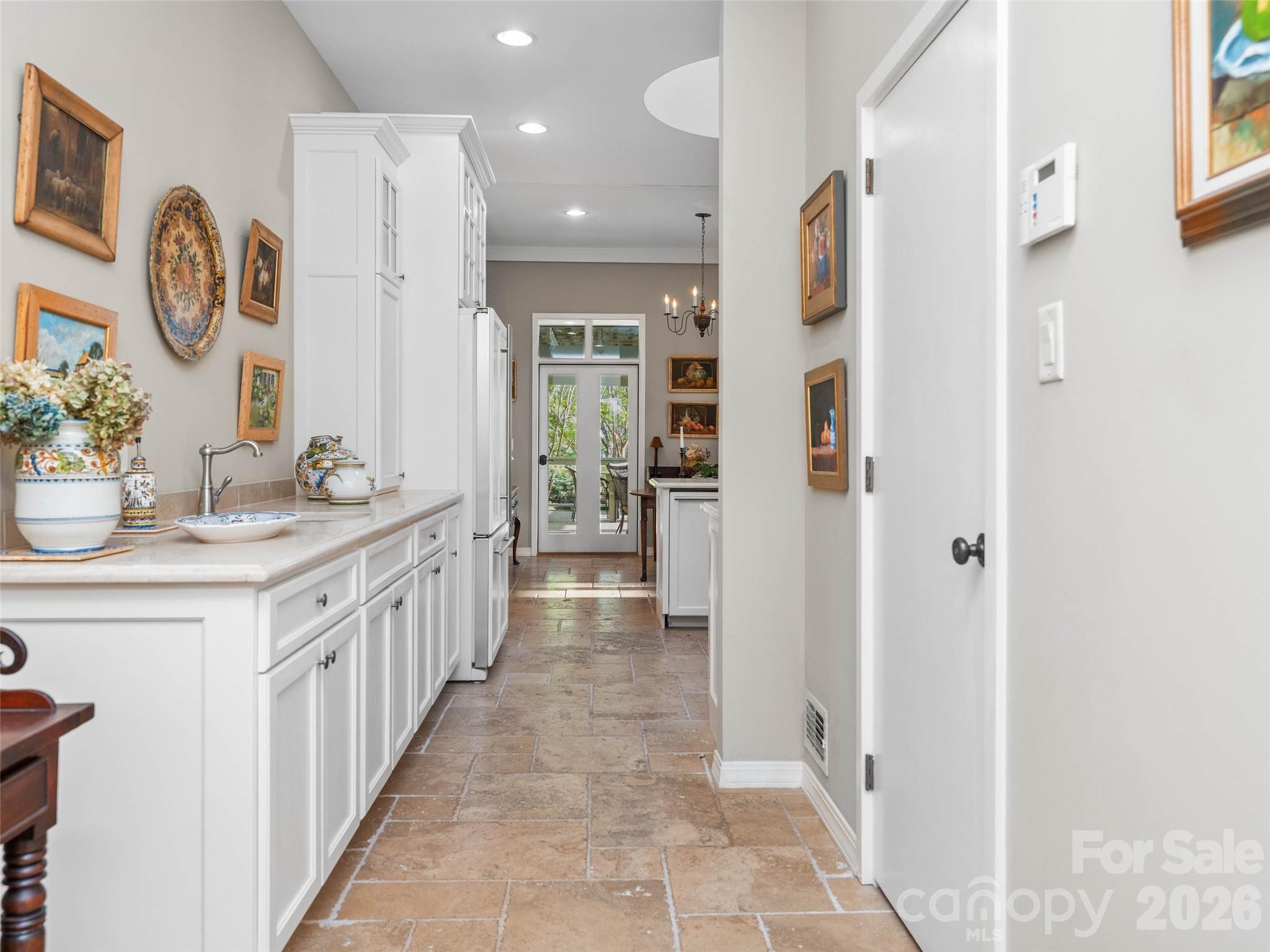 65 Crestwood Road — Asheville