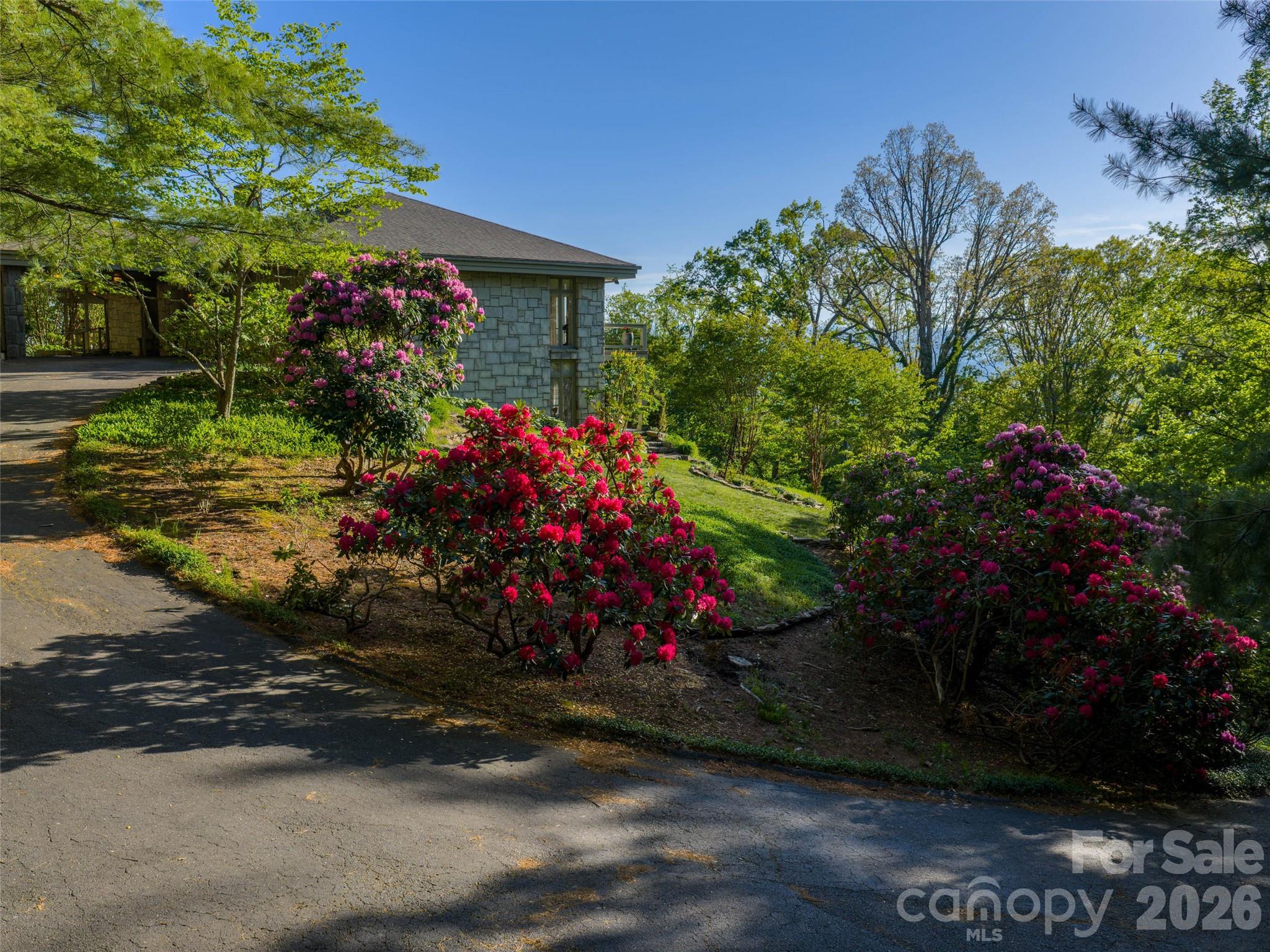 65 Crestwood Road — Asheville