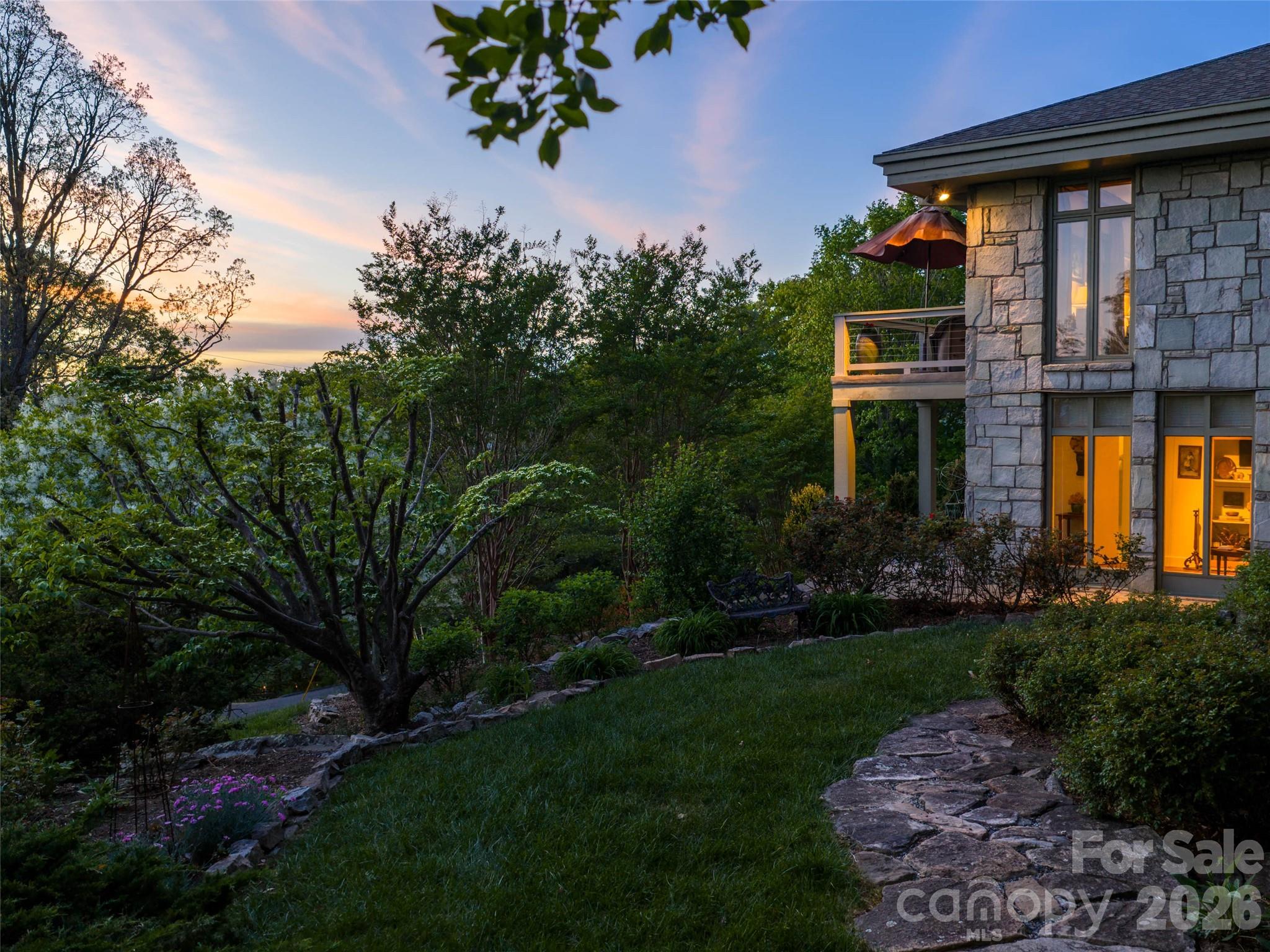 65 Crestwood Road — Asheville