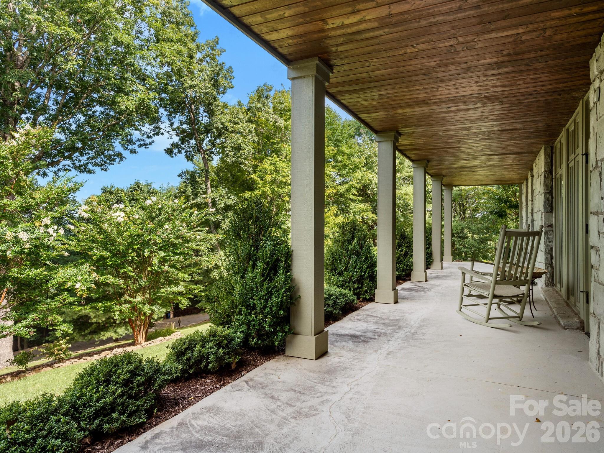 65 Crestwood Road — Asheville