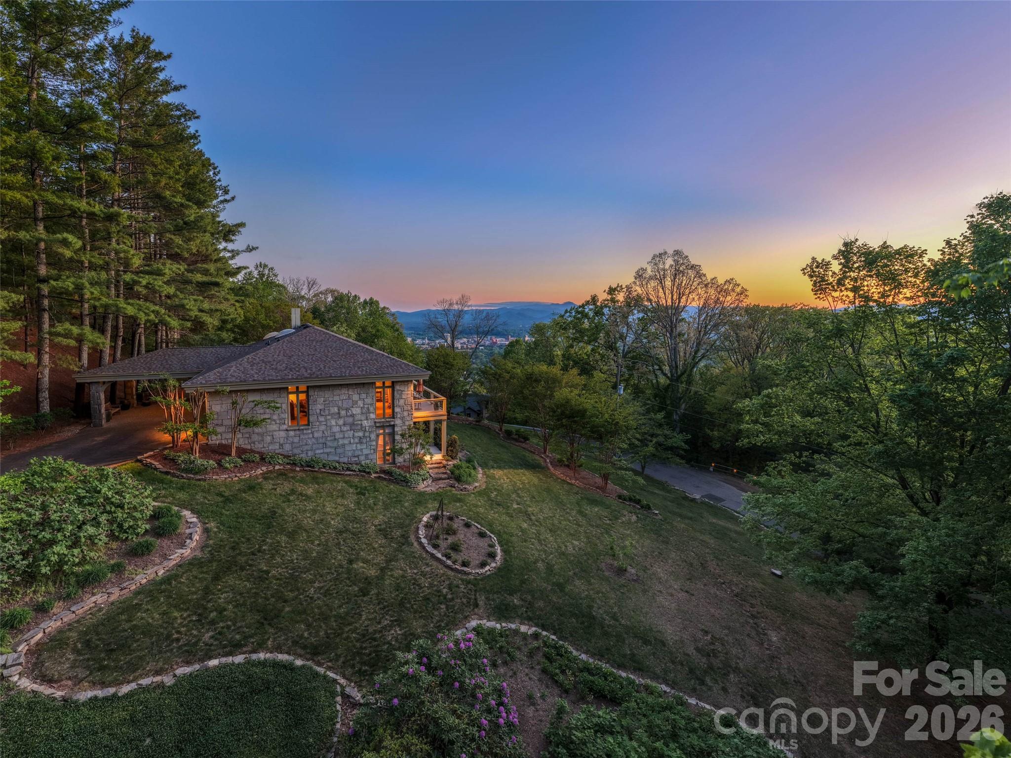 65 Crestwood Road — Asheville