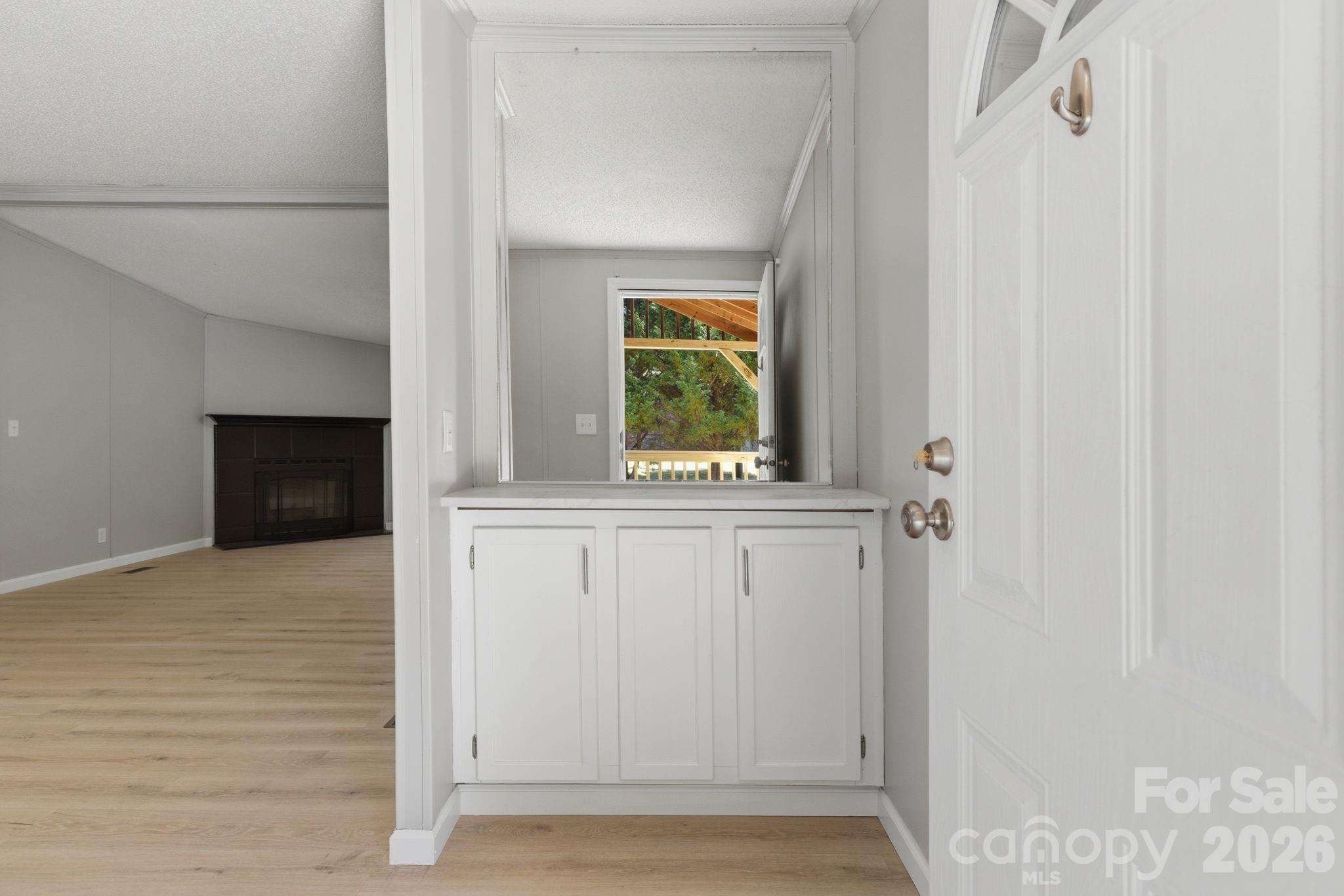 6490 Willow Road — Hendersonville