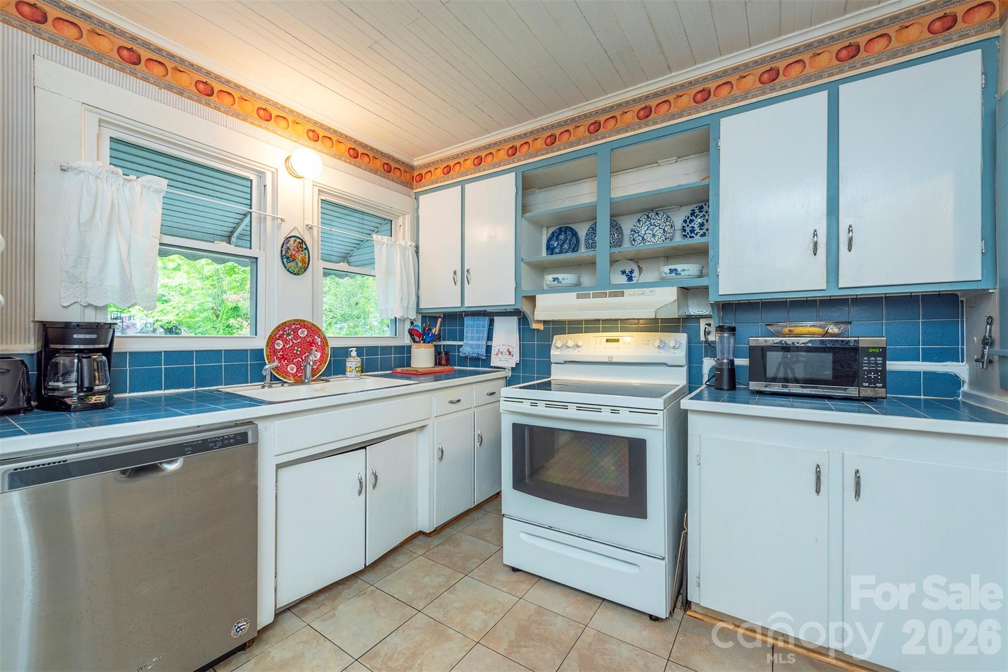 110 Enthoffer Street — Black Mountain