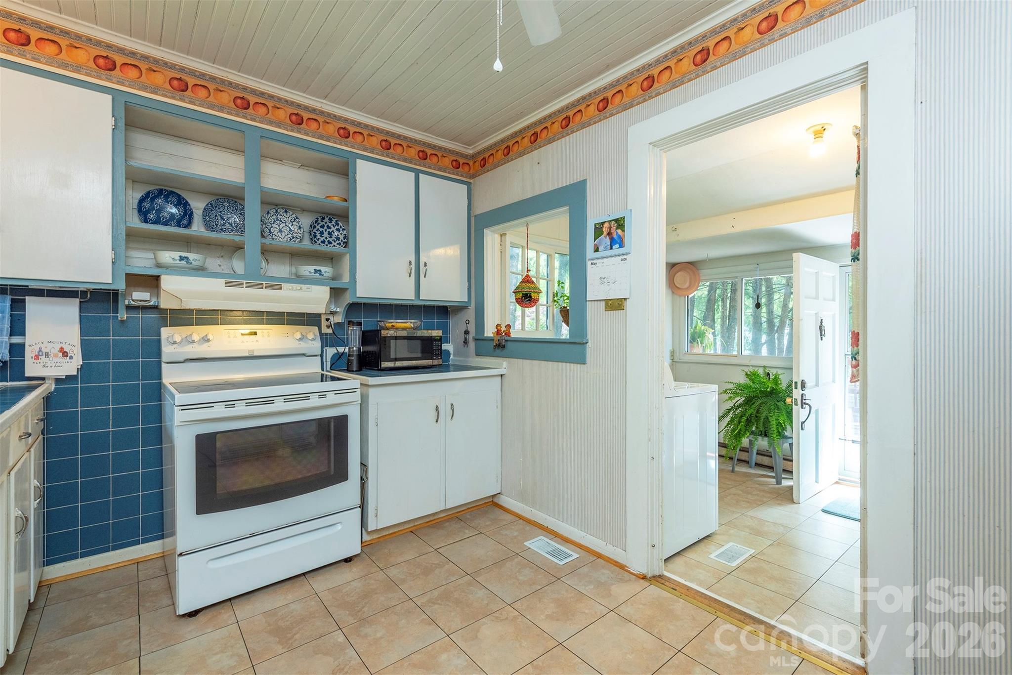 110 Enthoffer Street — Black Mountain