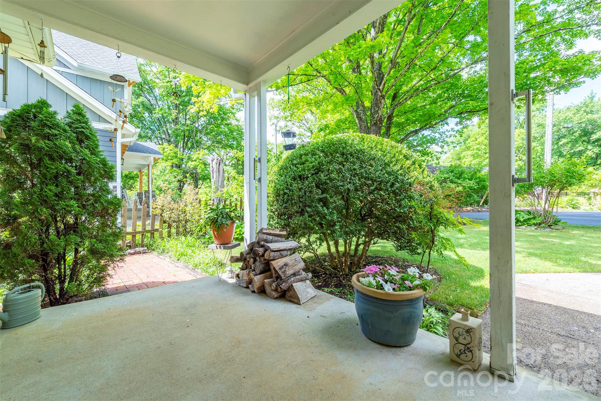 110 Enthoffer Street — Black Mountain