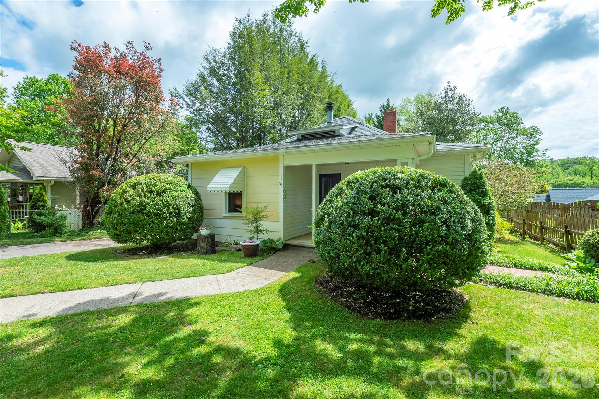 110 Enthoffer Street — Black Mountain