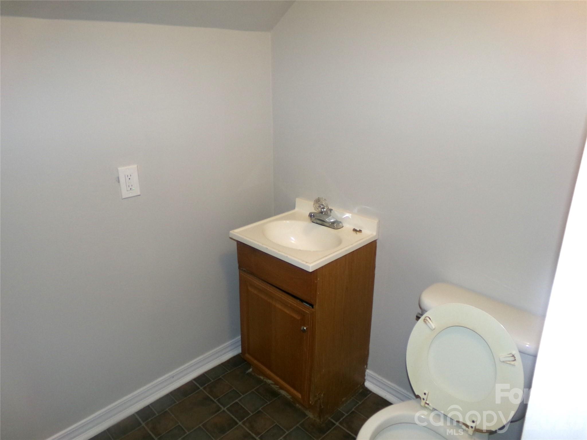 1014 E Main Street — Albemarle
