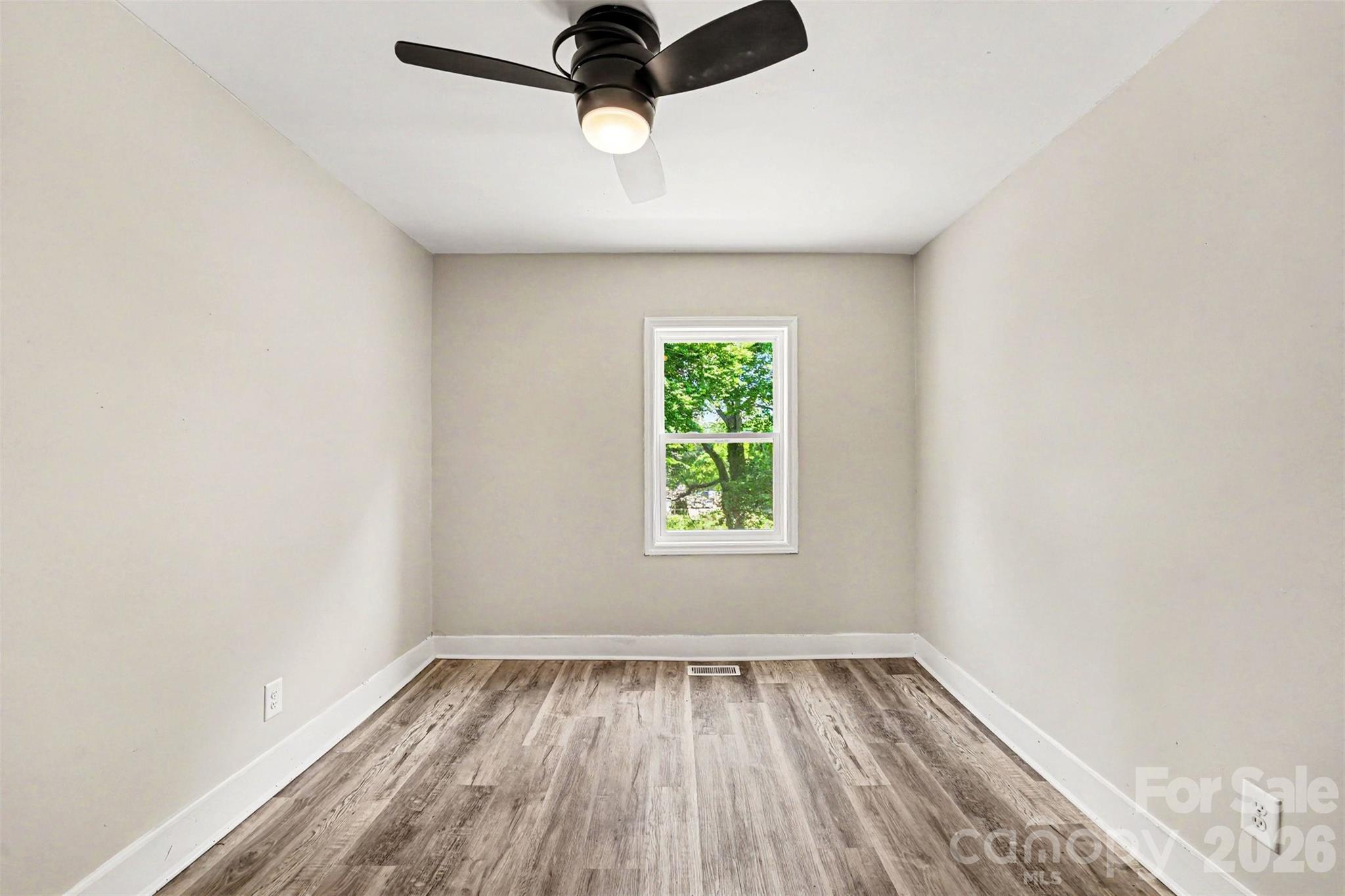 308 Alexander Street — Mooresville