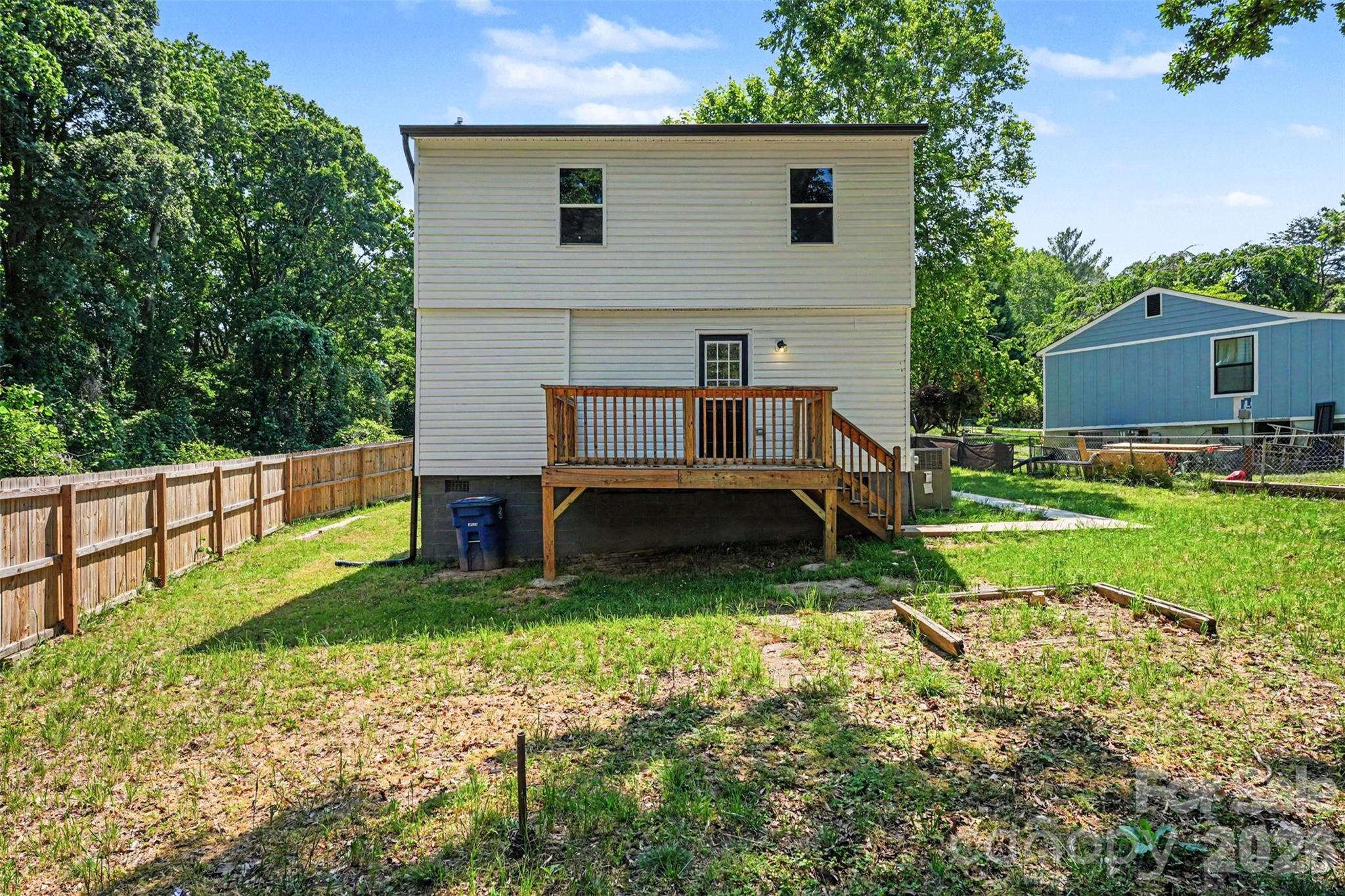 308 Alexander Street — Mooresville