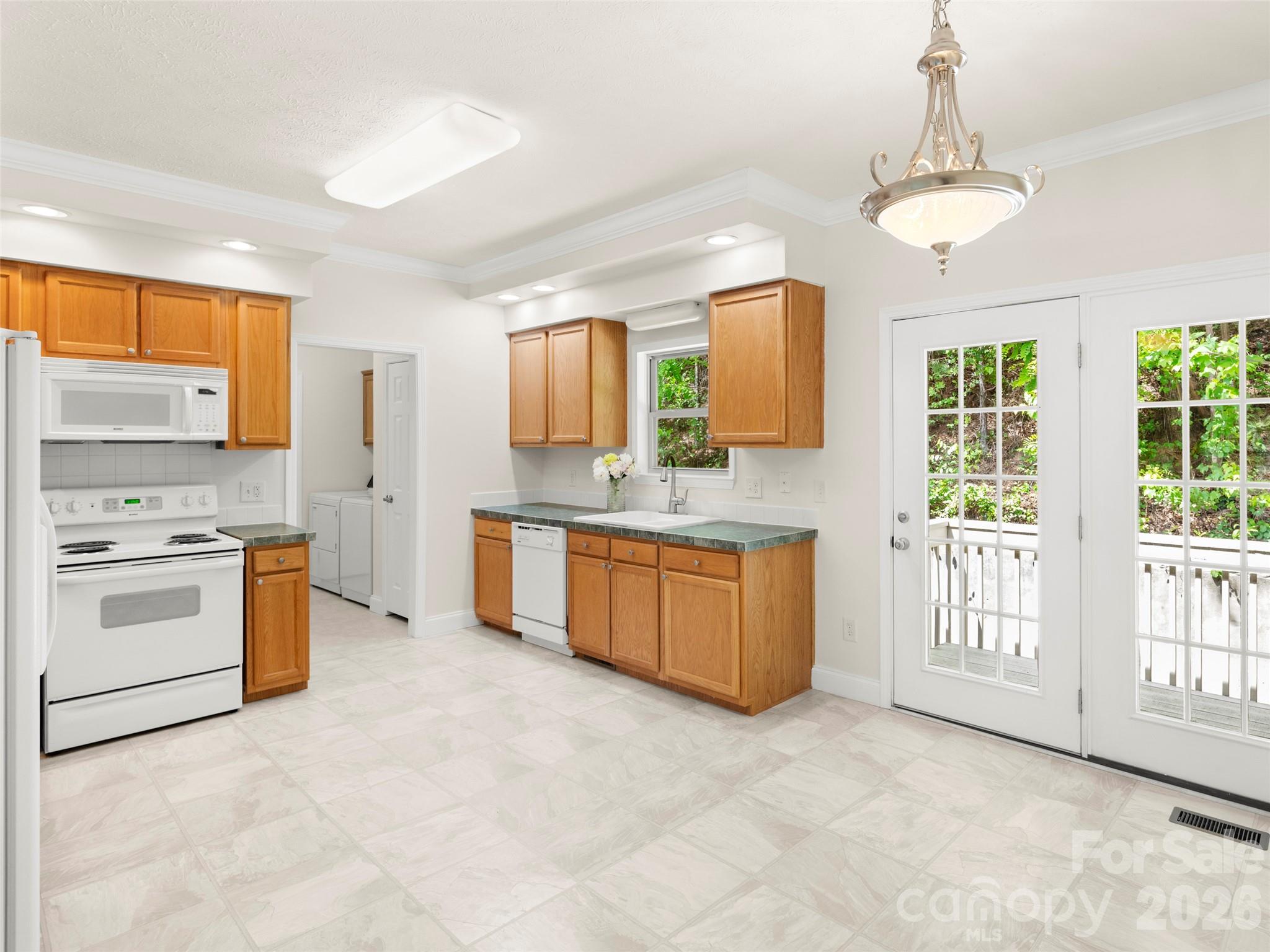 1 Hedgerose Court #B — Asheville