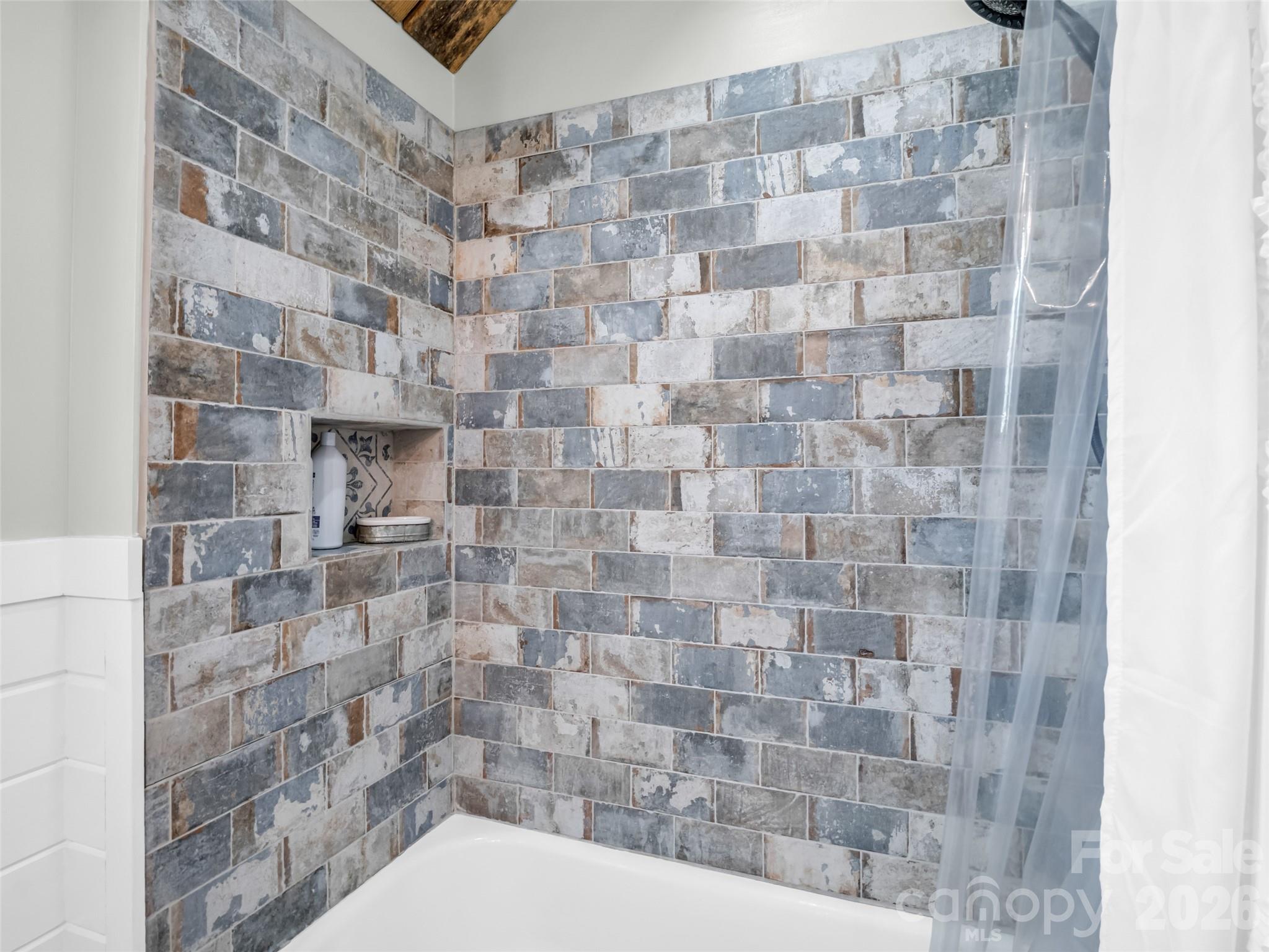 400 Calhoun Trail — Rutherfordton