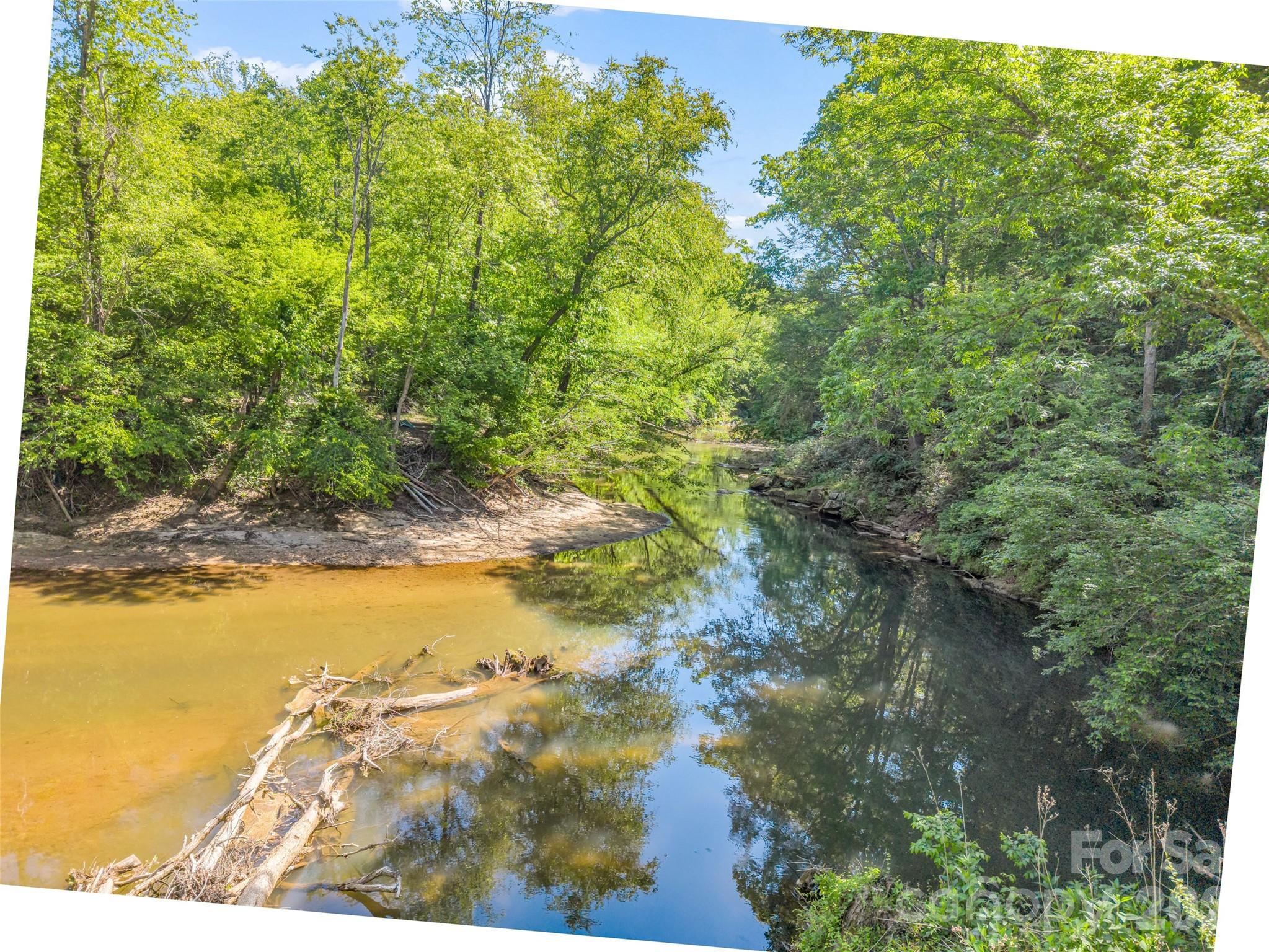 400 Calhoun Trail — Rutherfordton