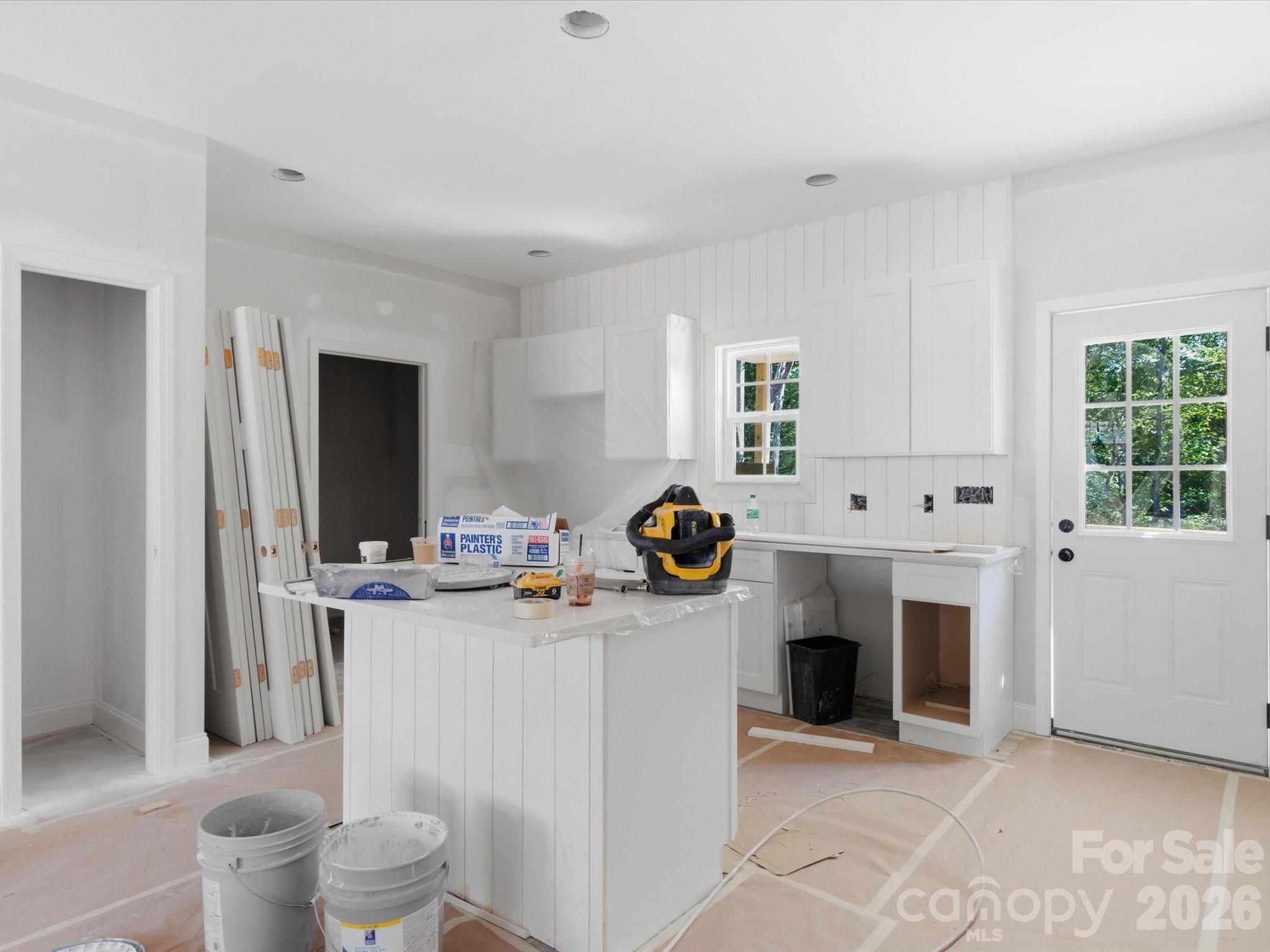 1222 Woodpecker Drive — Clover