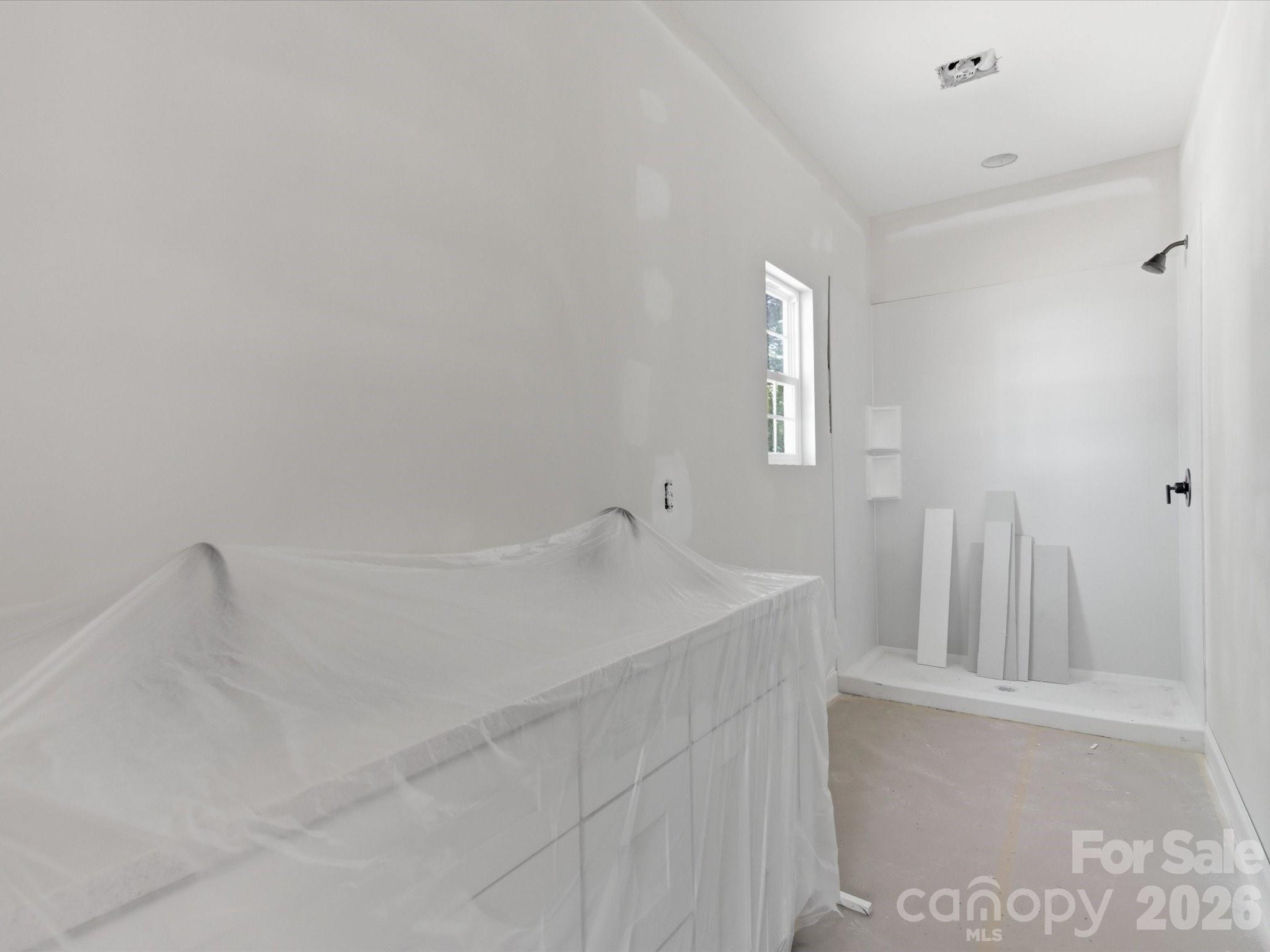 1222 Woodpecker Drive — Clover