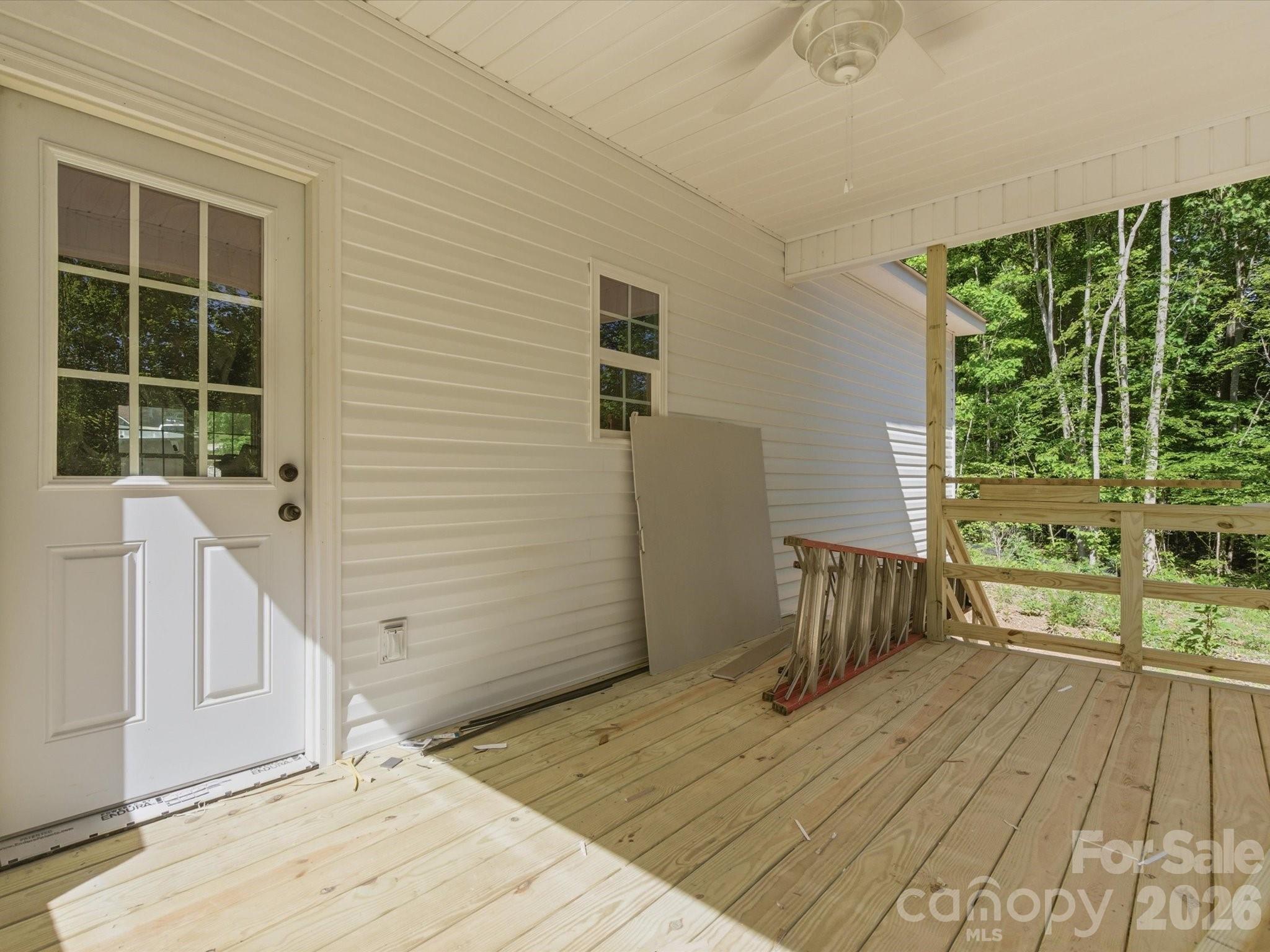 1222 Woodpecker Drive — Clover