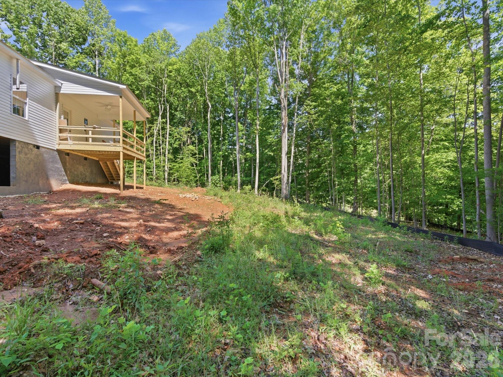 1222 Woodpecker Drive — Clover