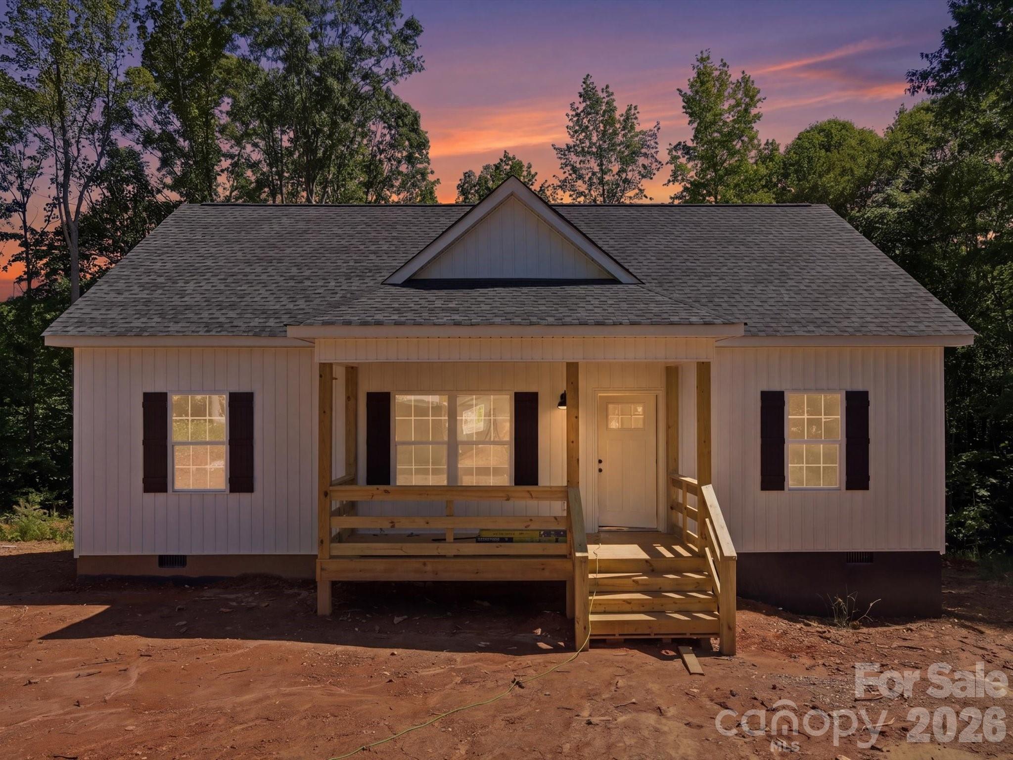 1222 Woodpecker Drive — Clover