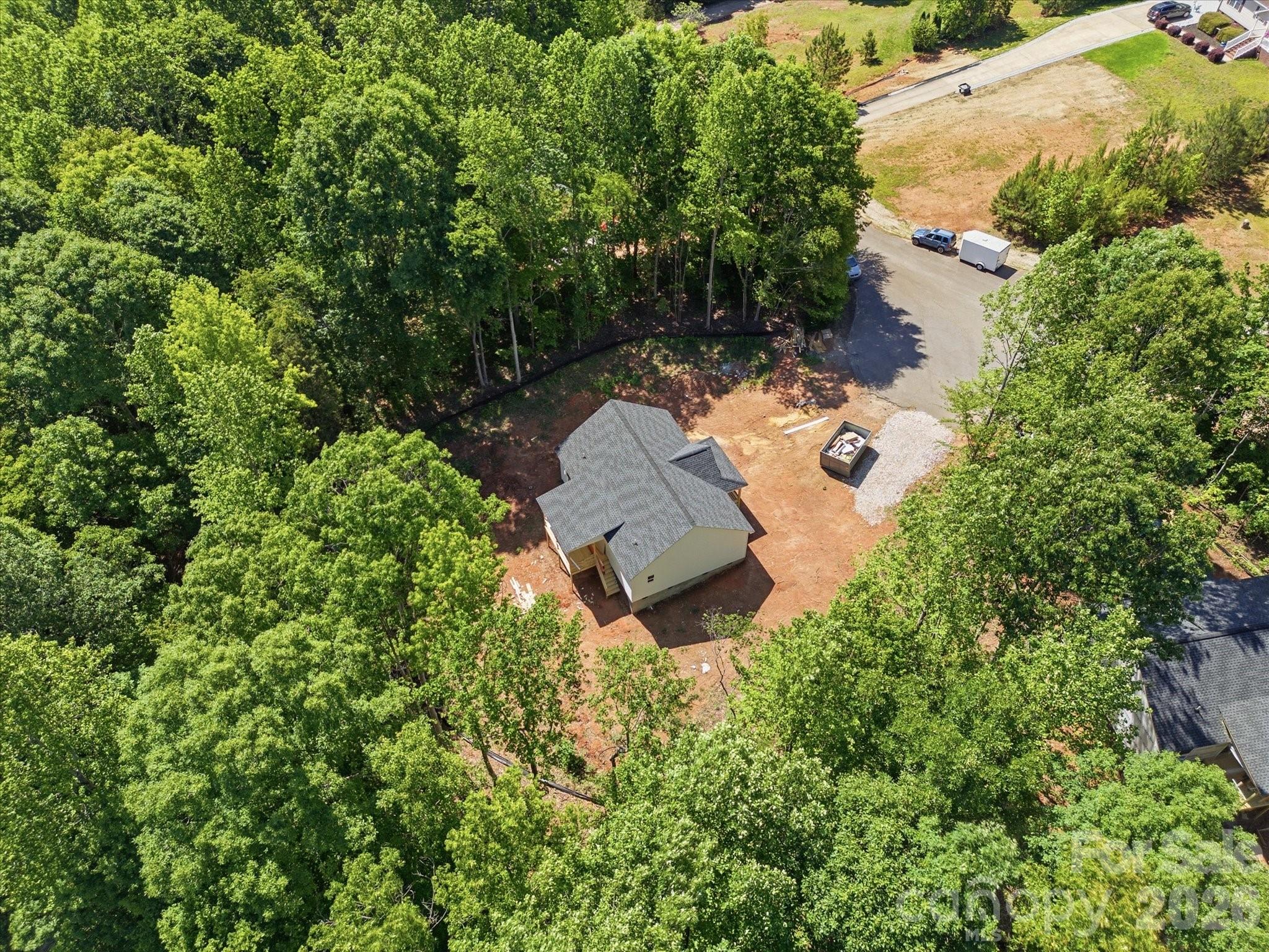 1222 Woodpecker Drive — Clover