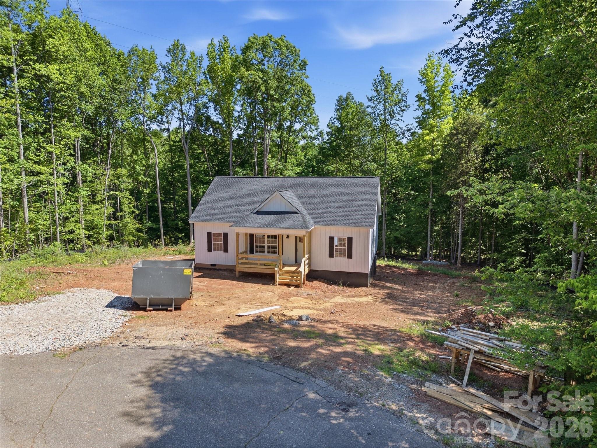 1222 Woodpecker Drive — Clover