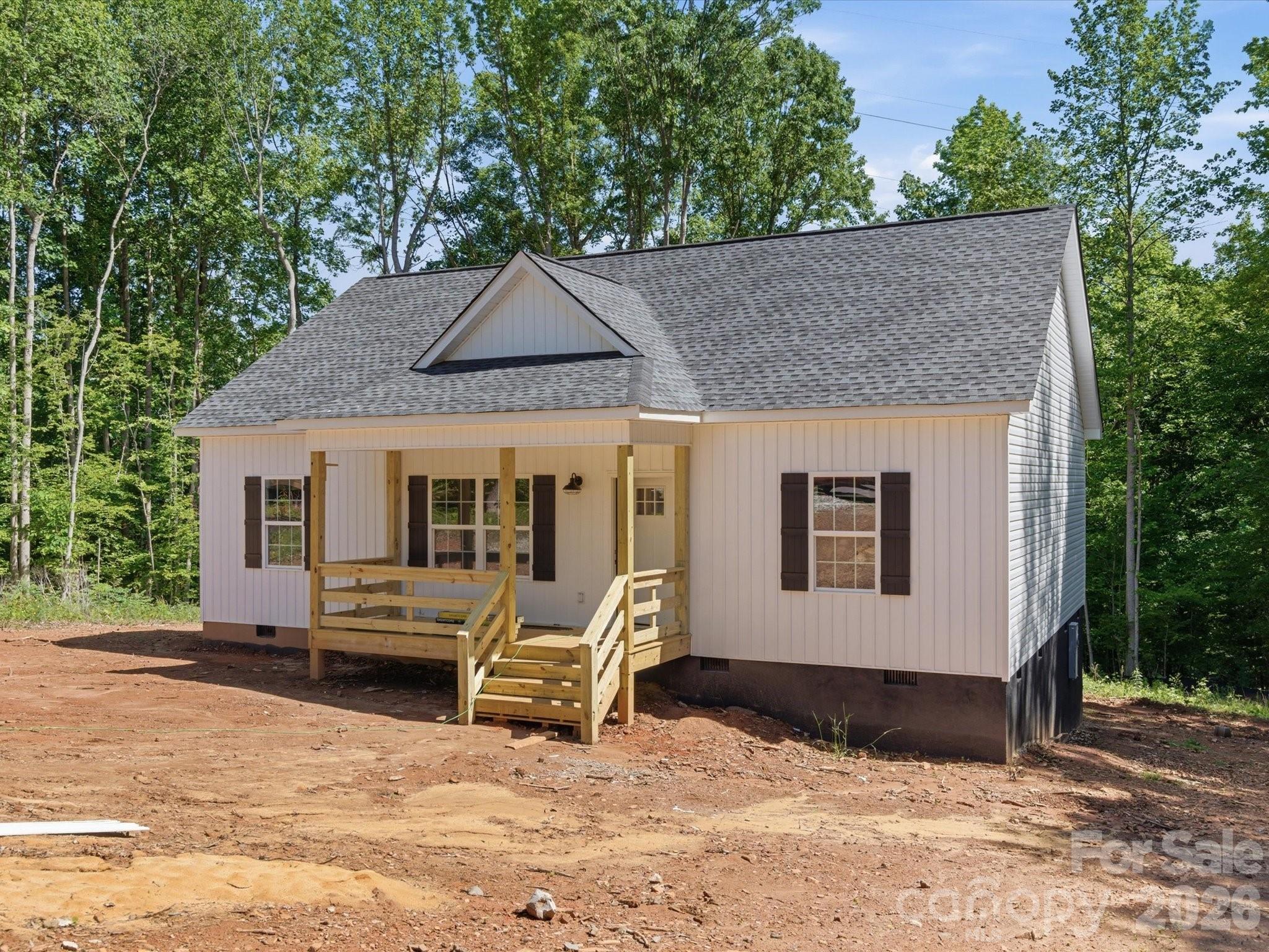 1222 Woodpecker Drive — Clover