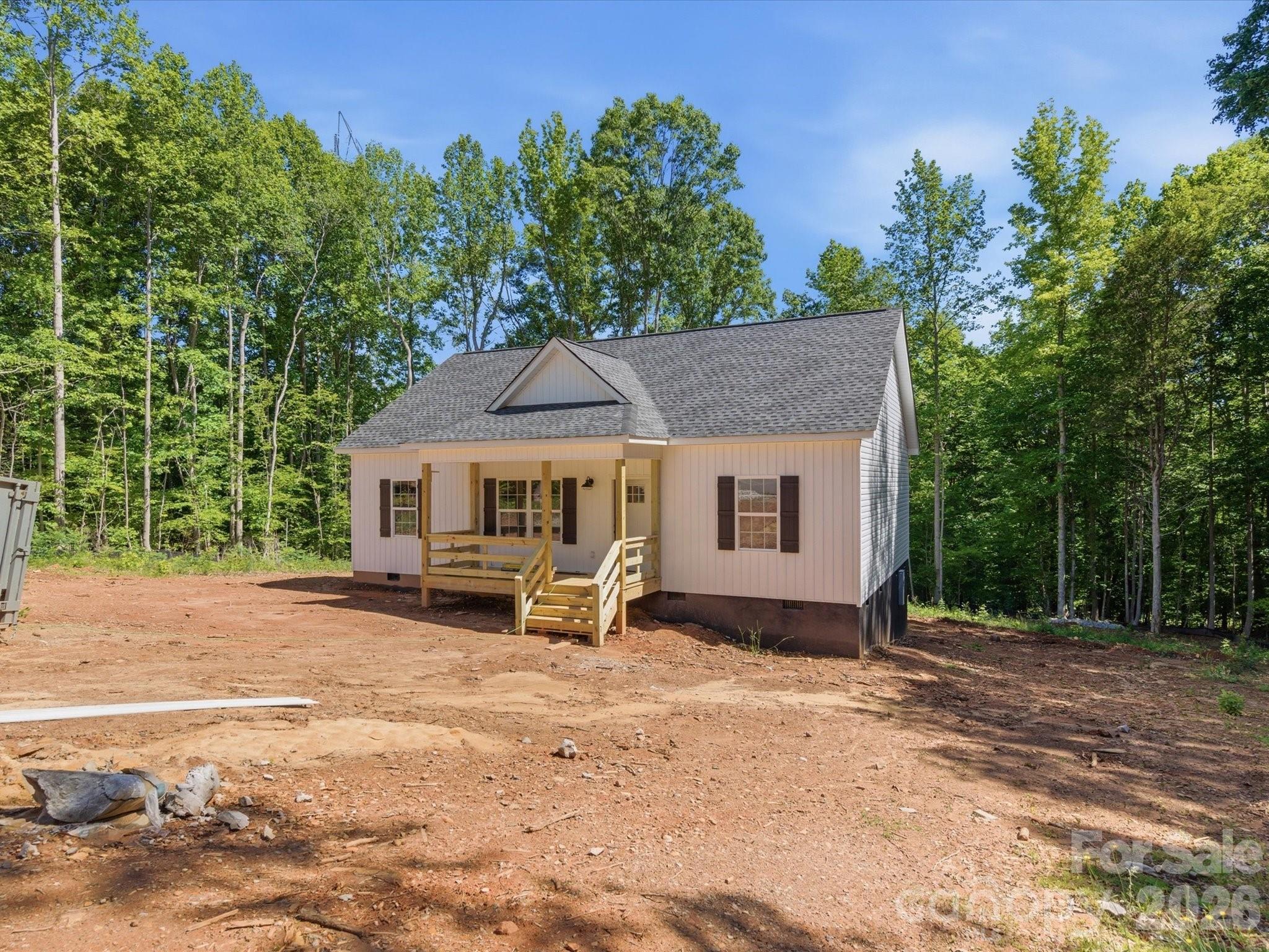 1222 Woodpecker Drive — Clover