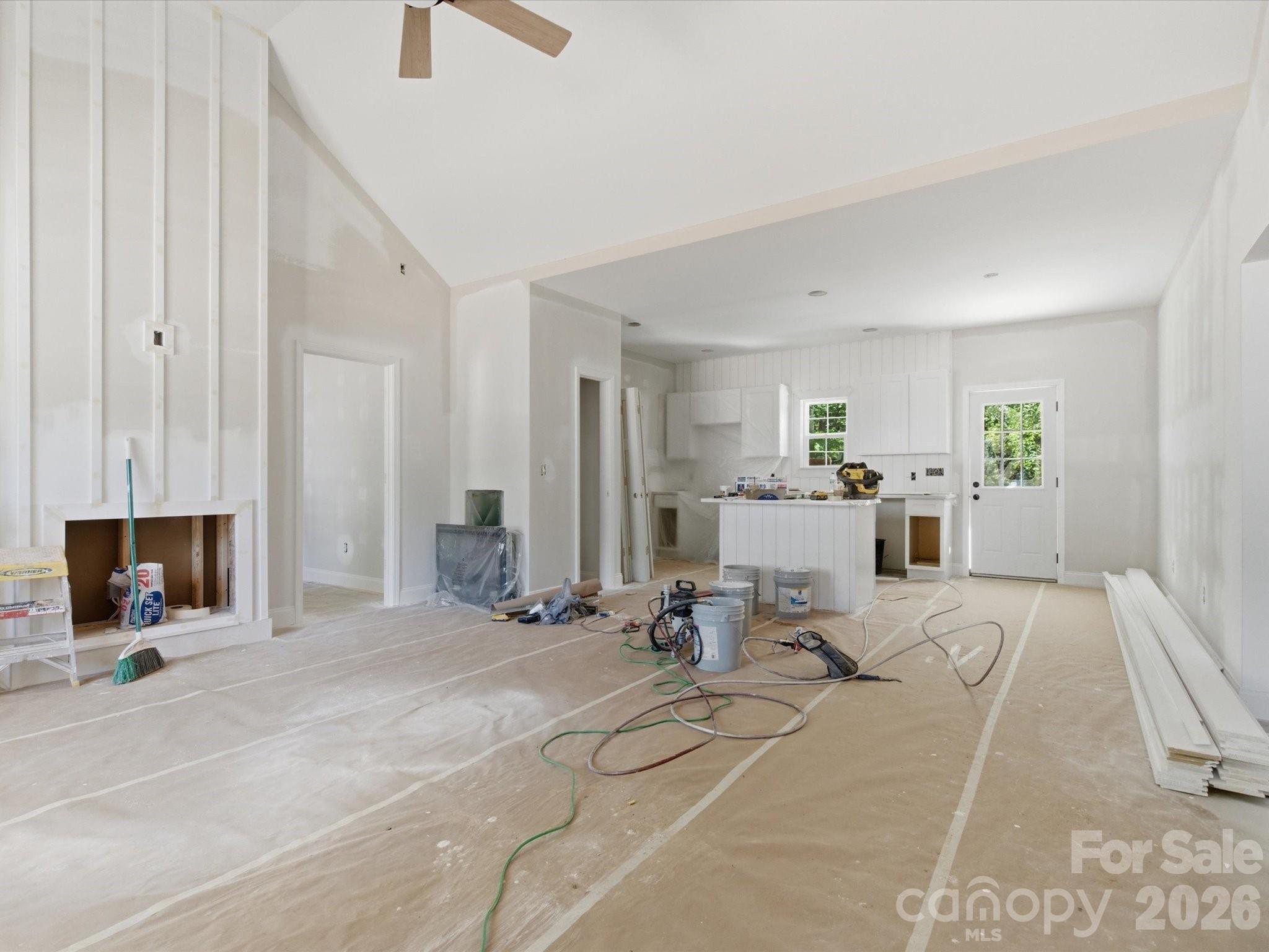 1222 Woodpecker Drive — Clover