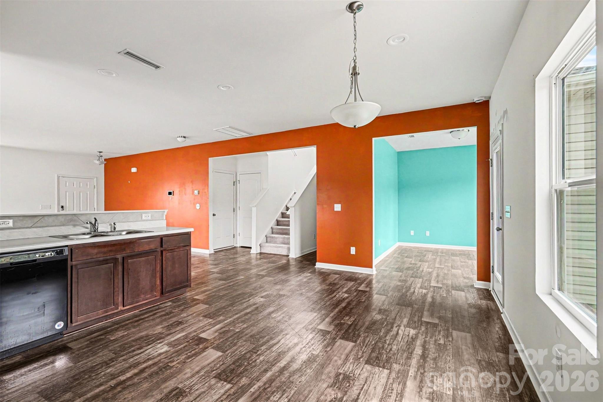 412 Contentment Drive — Locust