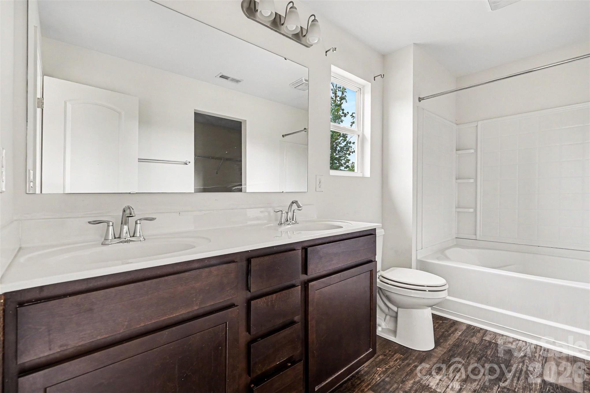 412 Contentment Drive — Locust