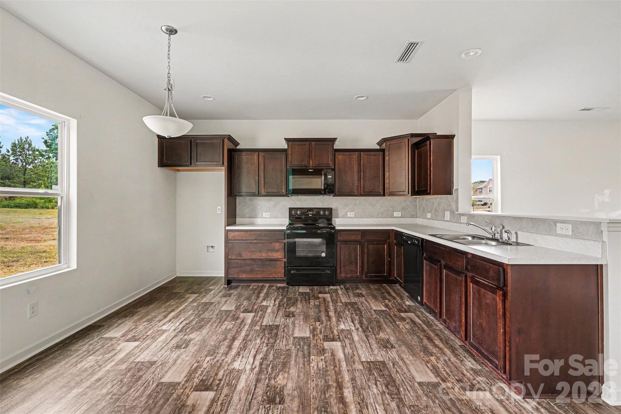412 Contentment Drive — Locust