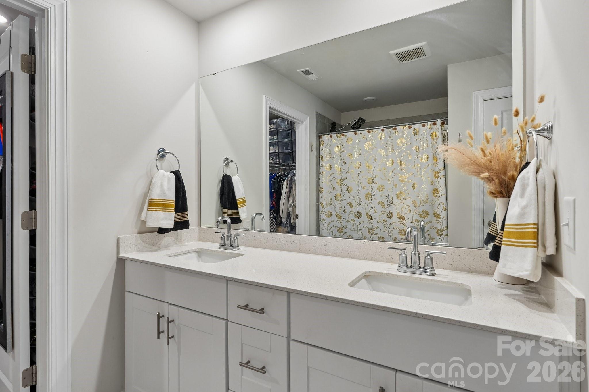 14200 Laughing Gull Road — Charlotte