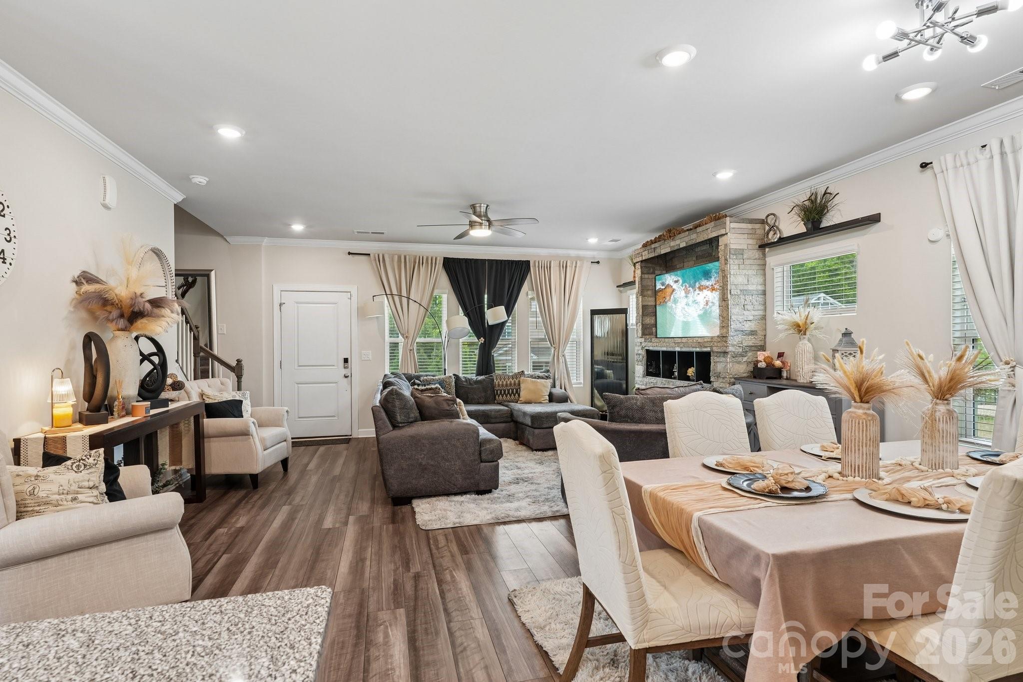 14200 Laughing Gull Road — Charlotte