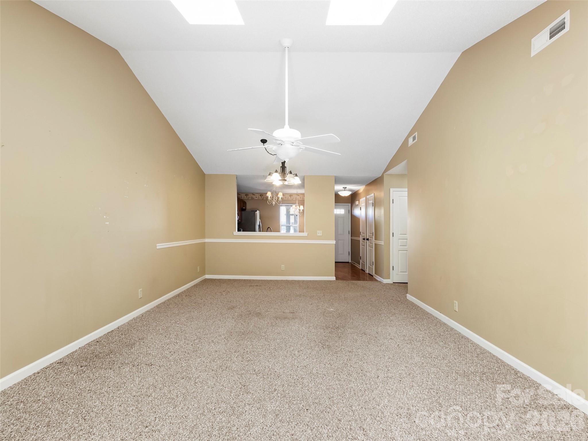 1704 Deermouse Way — Hendersonville