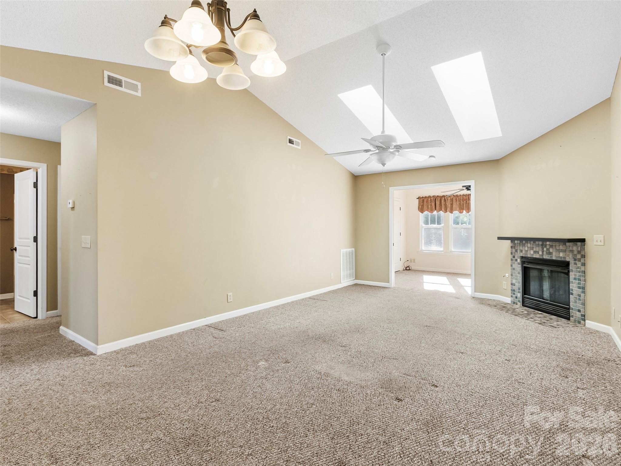 1704 Deermouse Way — Hendersonville