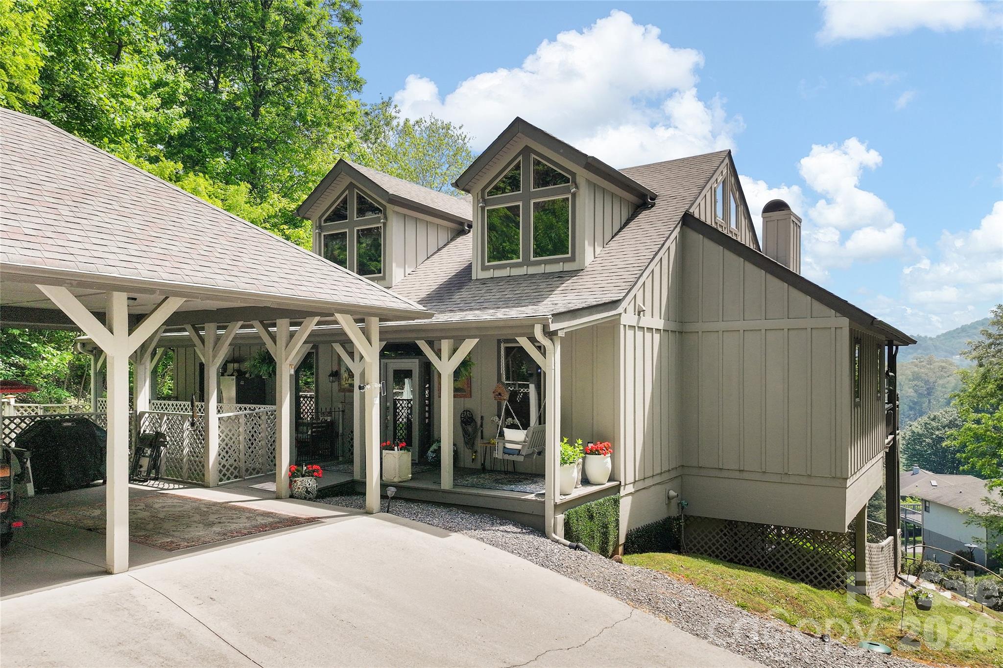 266 Hawks Crest Drive — Waynesville