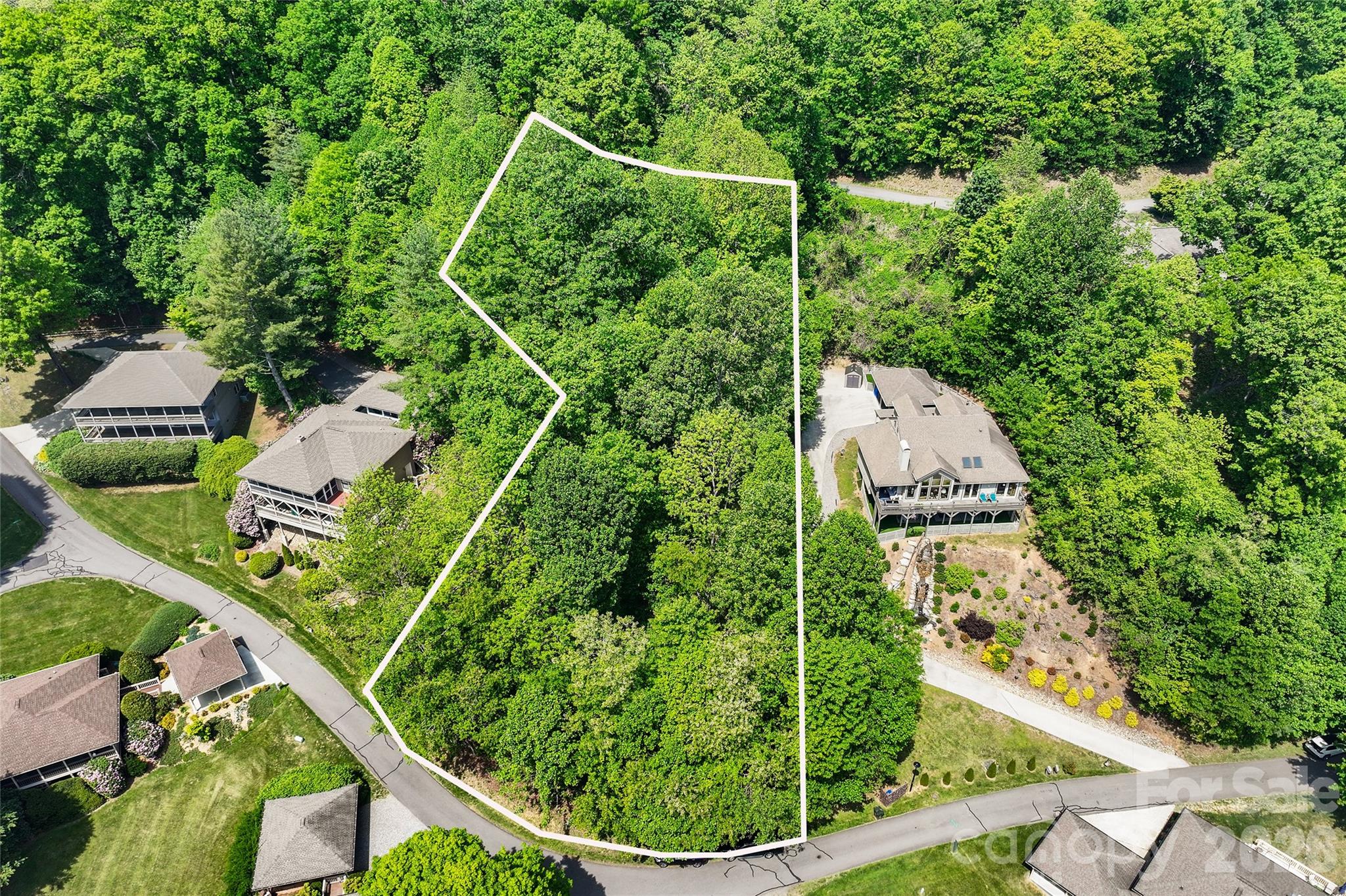 266 Hawks Crest Drive — Waynesville