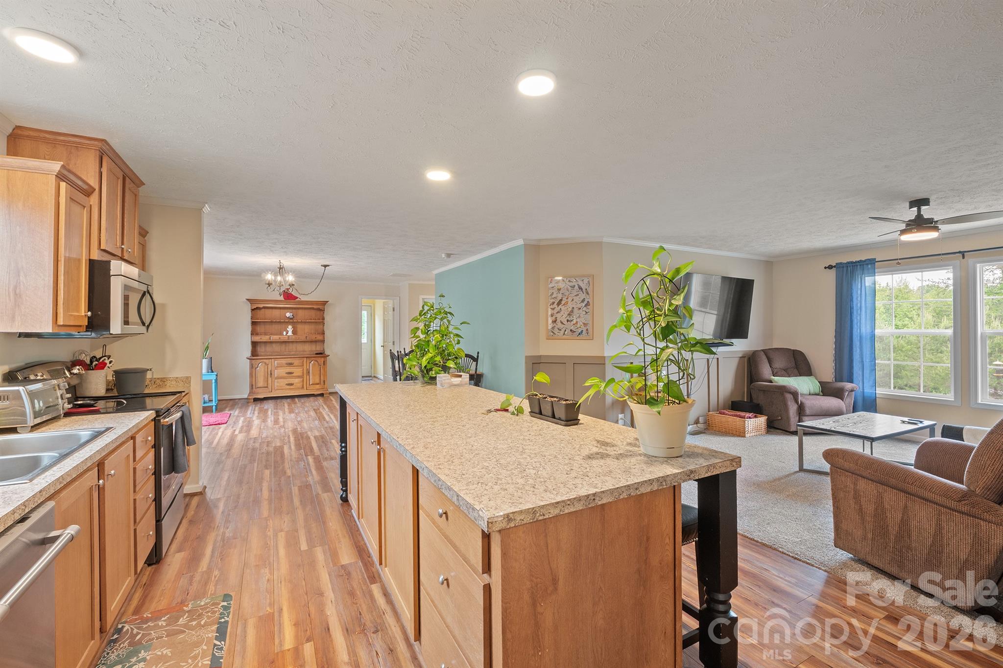 2517 Horseshoe Road — Westfield