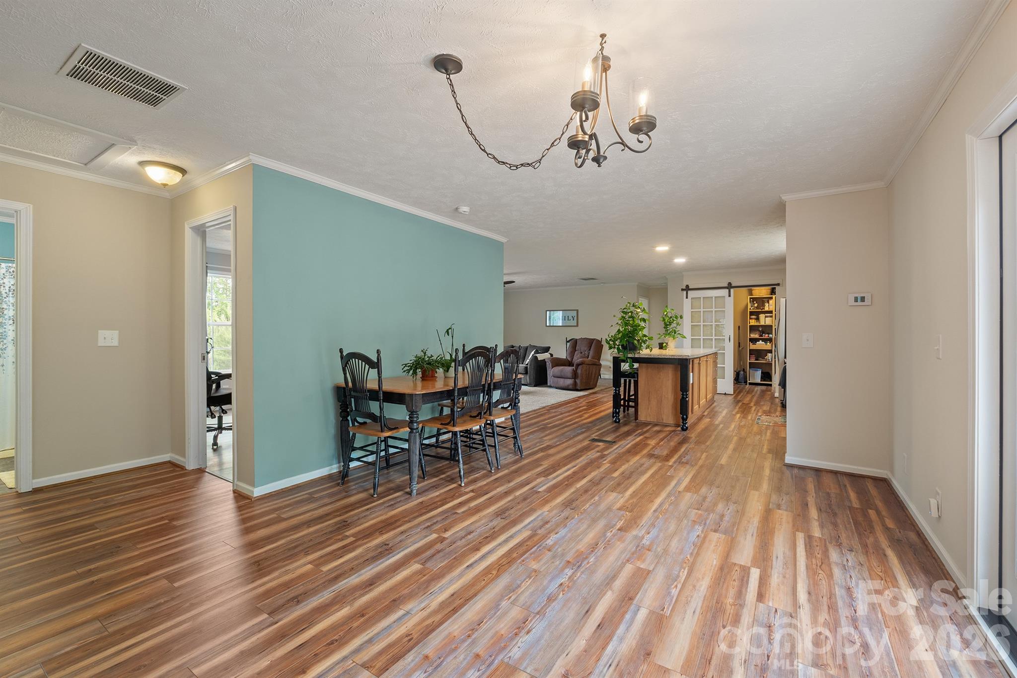 2517 Horseshoe Road — Westfield
