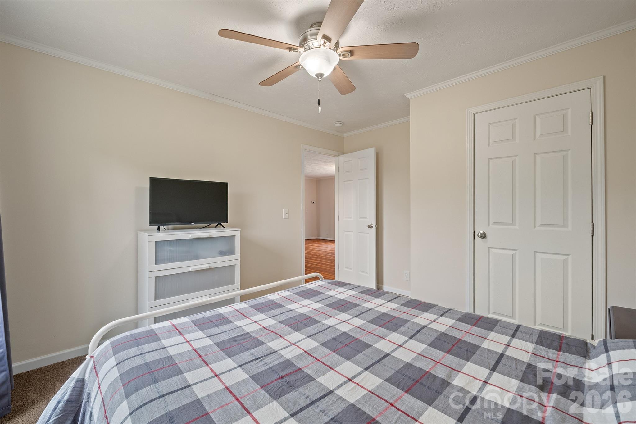 2517 Horseshoe Road — Westfield