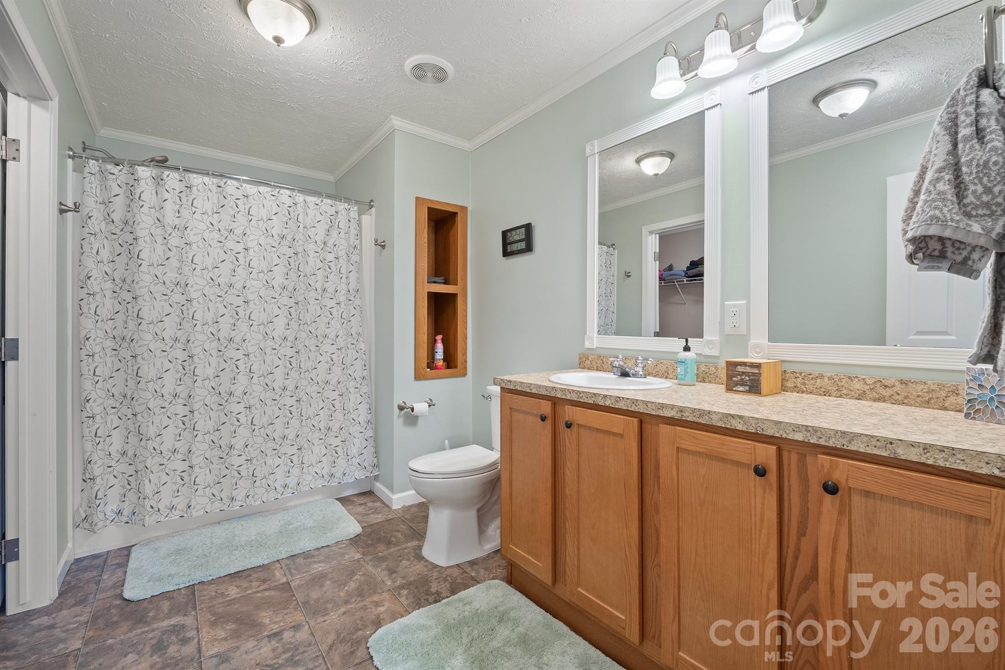 2517 Horseshoe Road — Westfield