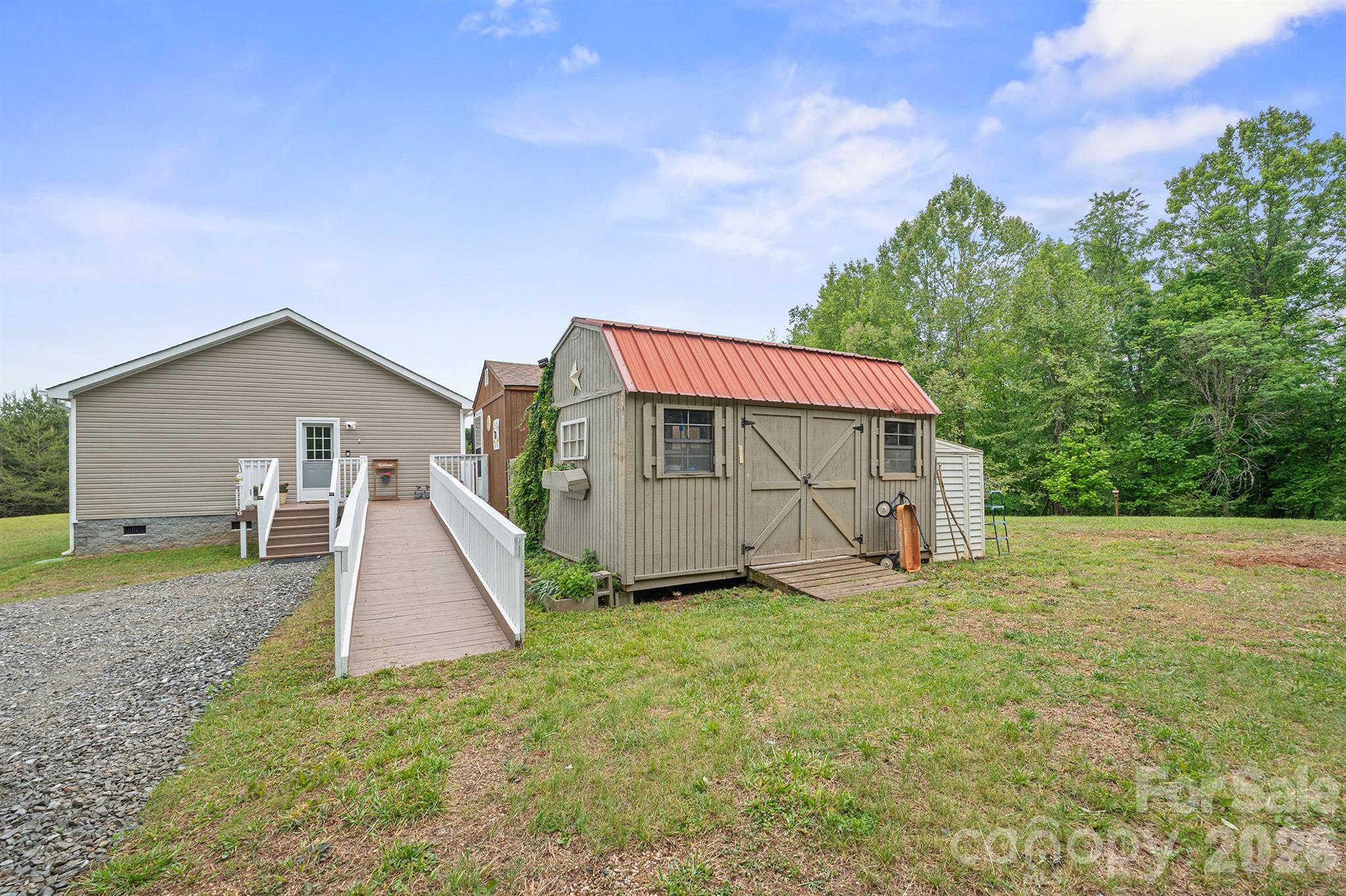 2517 Horseshoe Road — Westfield