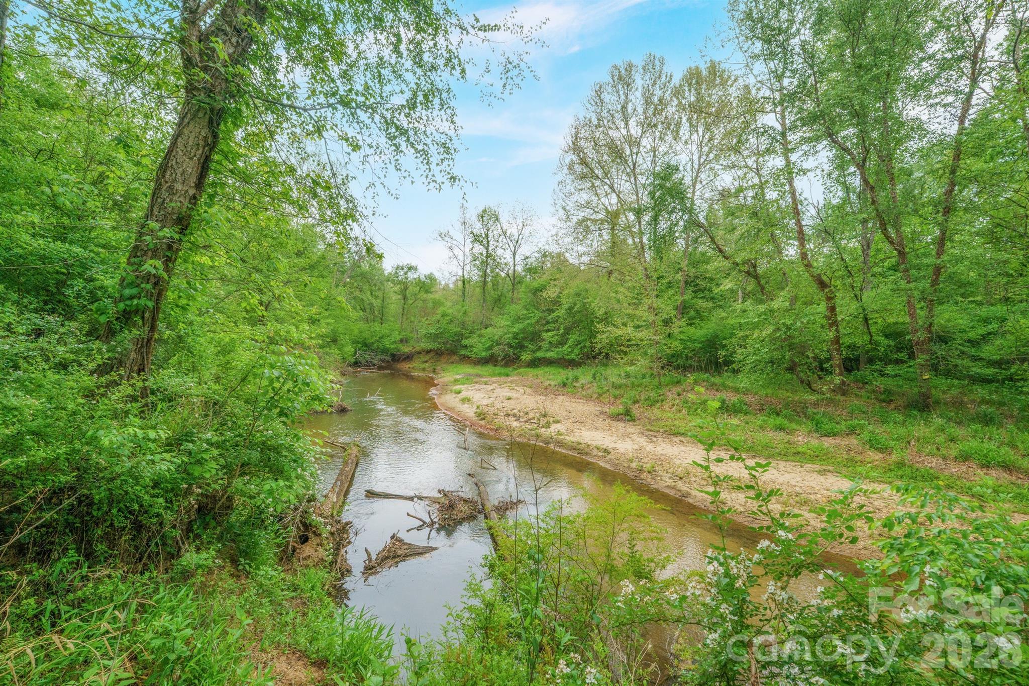 2517 Horseshoe Road — Westfield