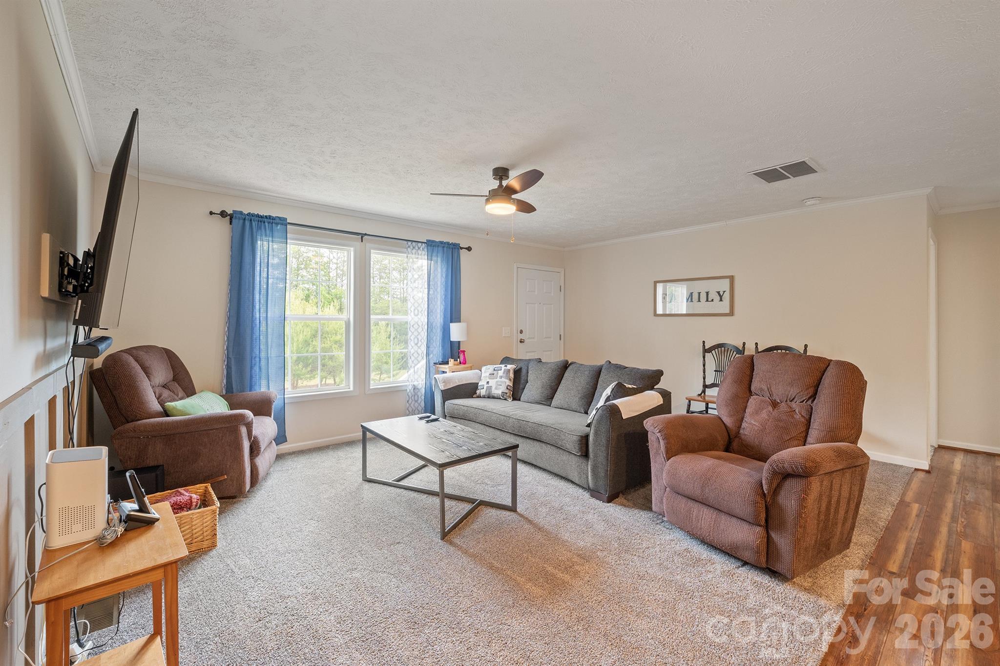 2517 Horseshoe Road — Westfield