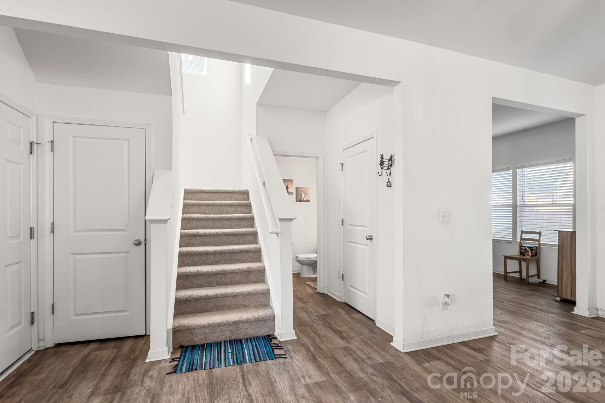 5153 Meanna Drive — Clover