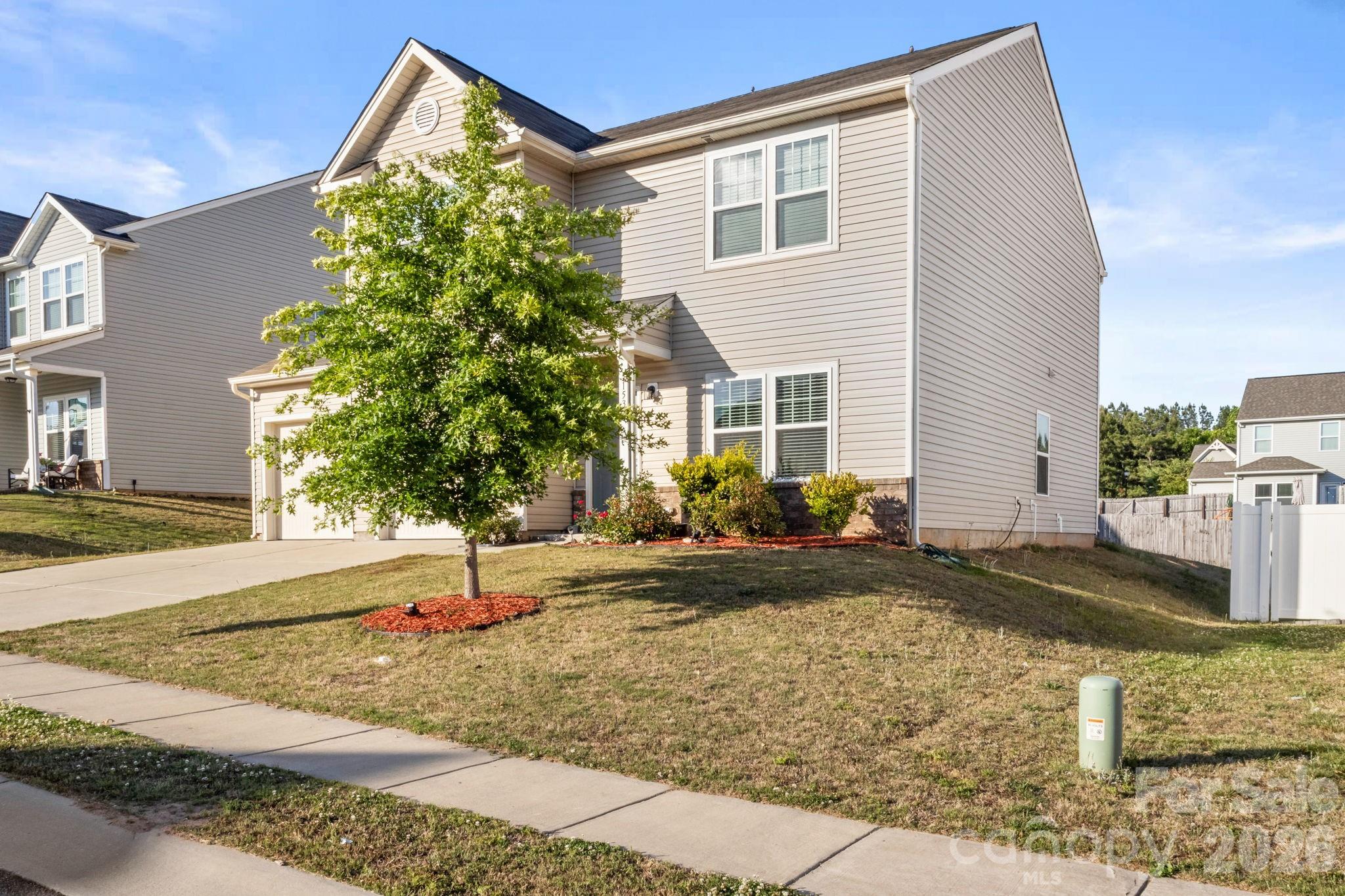 5153 Meanna Drive — Clover