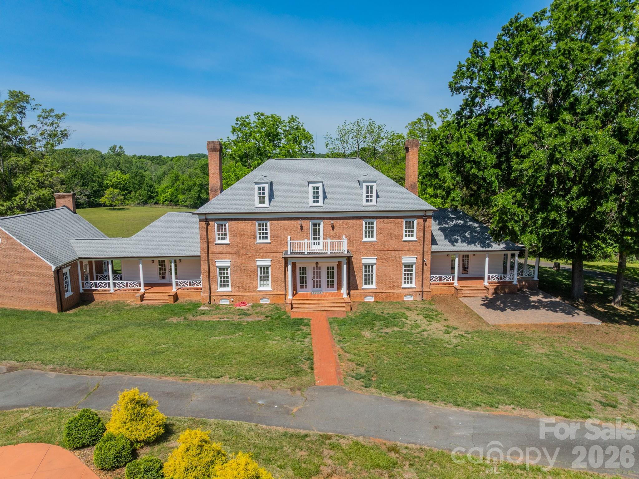 4030 Oak Hollow Lane — Harrisburg