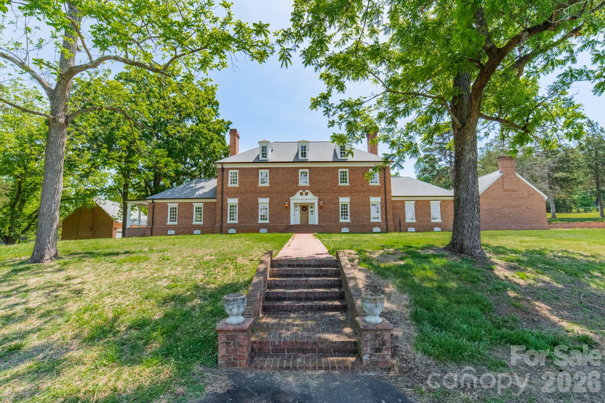 4030 Oak Hollow Lane — Harrisburg