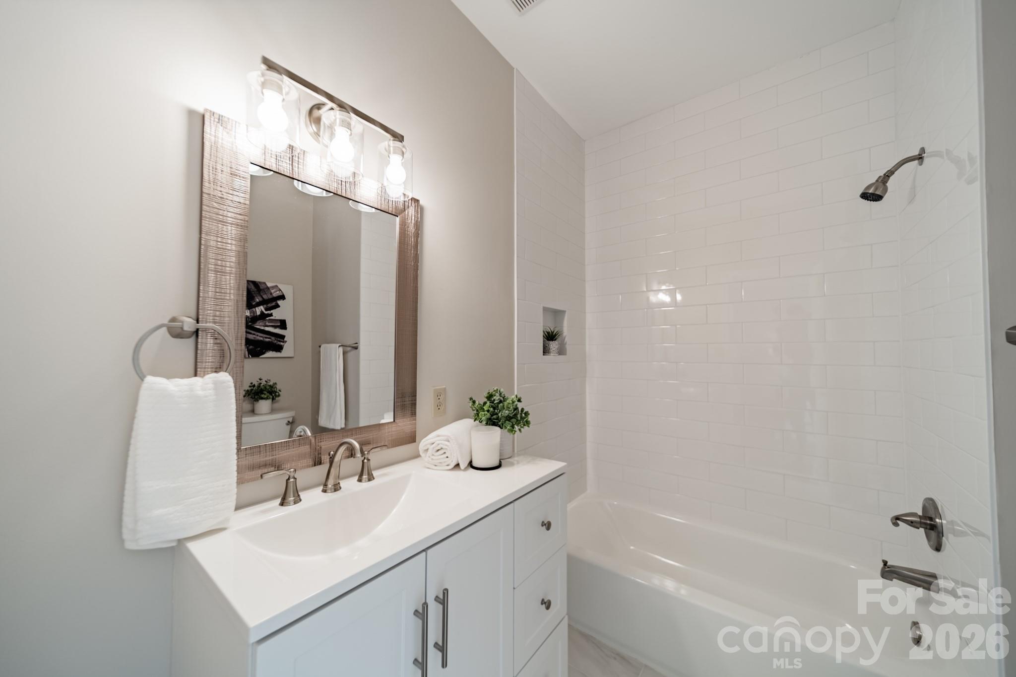 4030 Oak Hollow Lane — Harrisburg